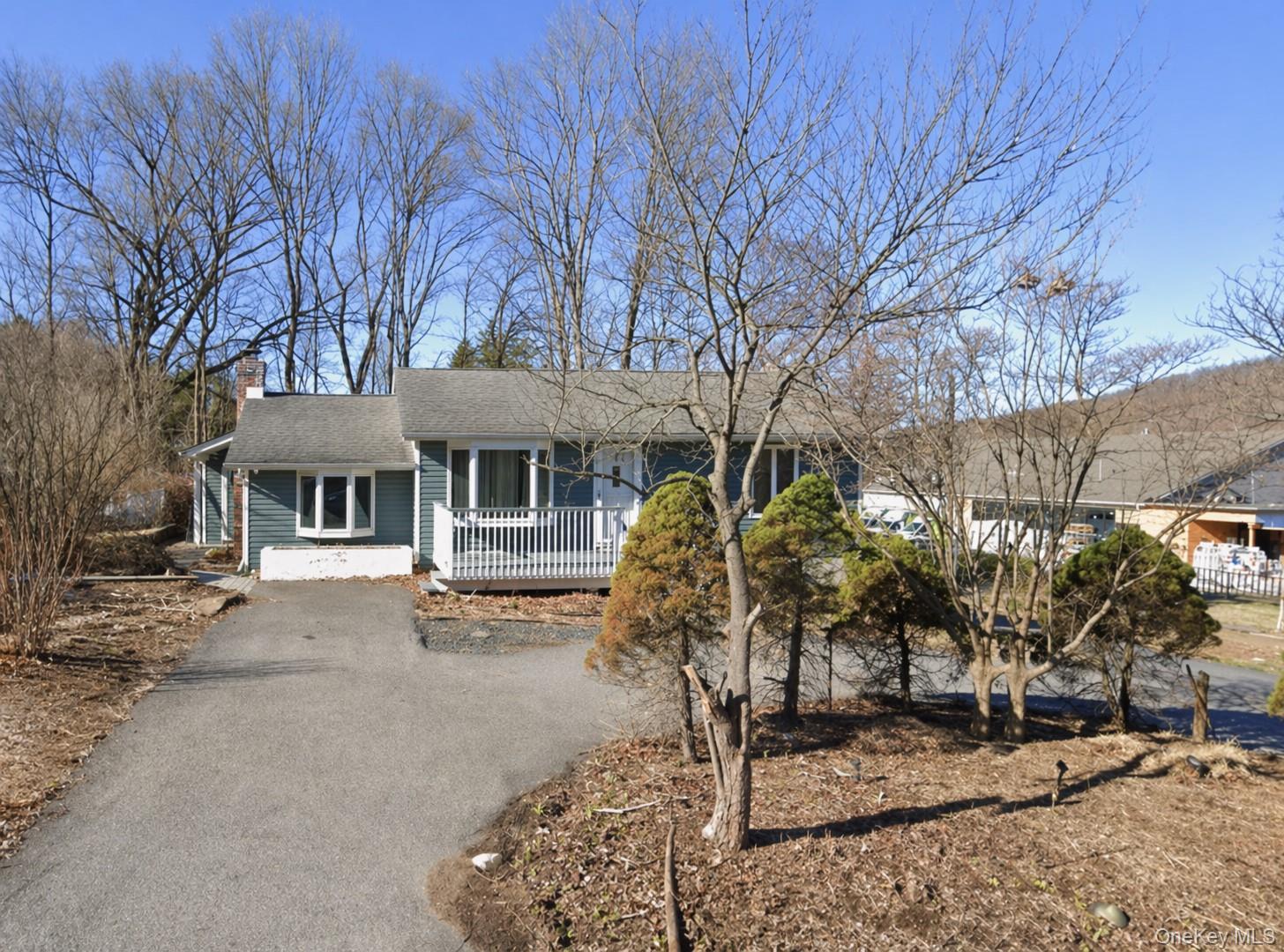 6 Merriewold Lane