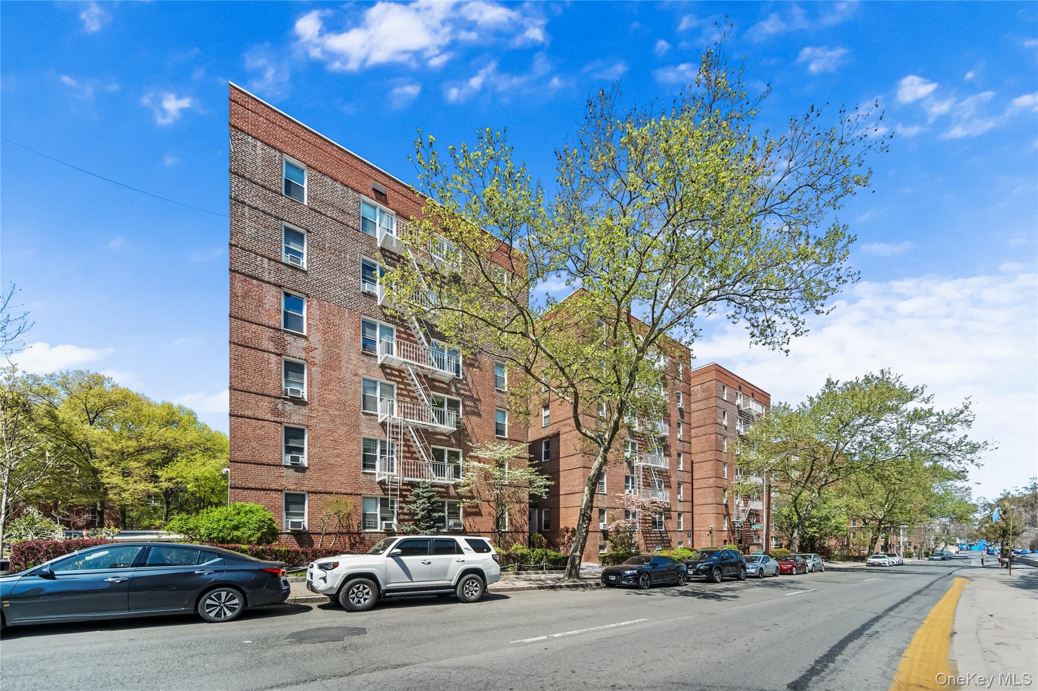 501 Riverdale