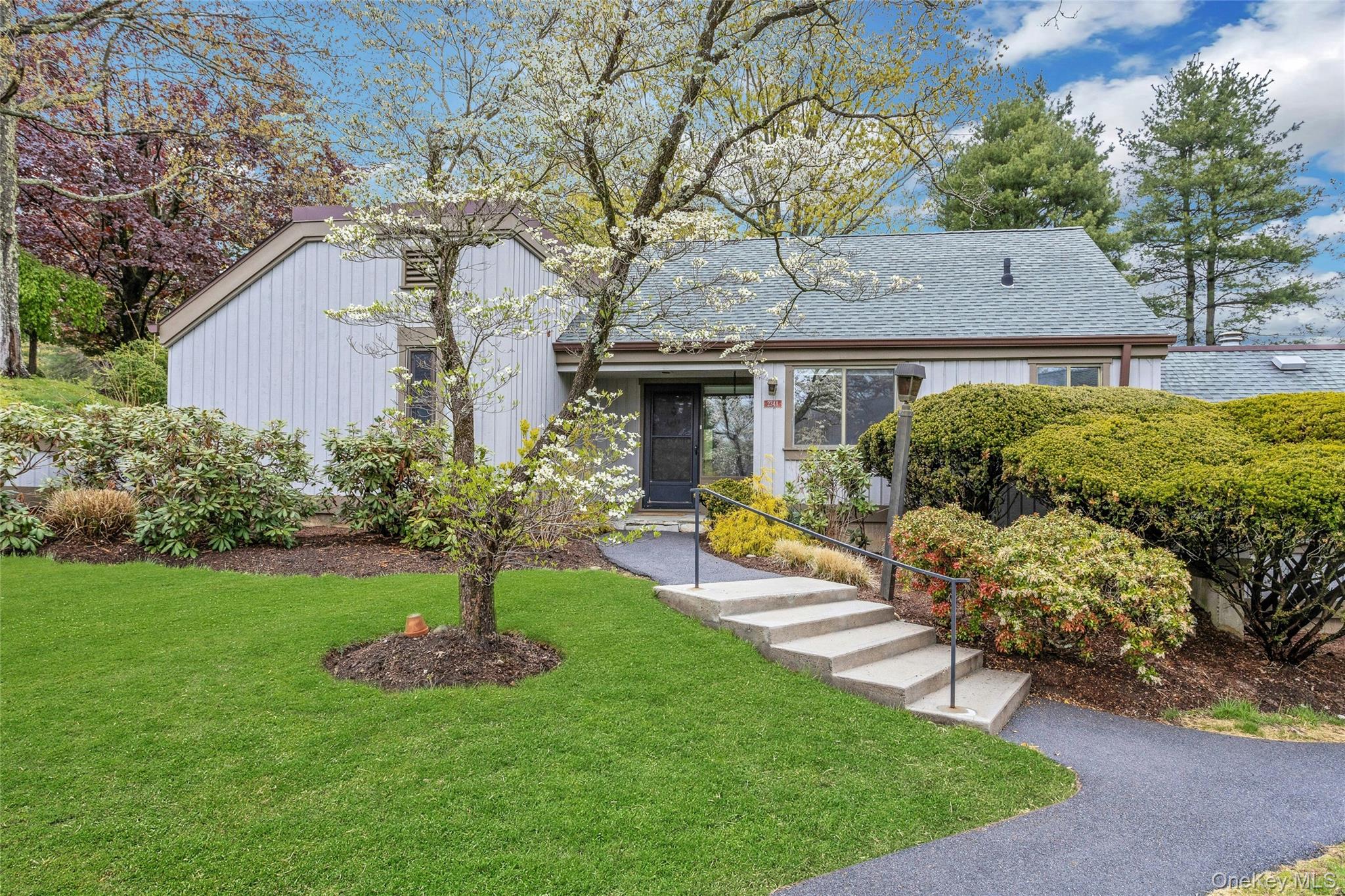 234 Heritage Hills