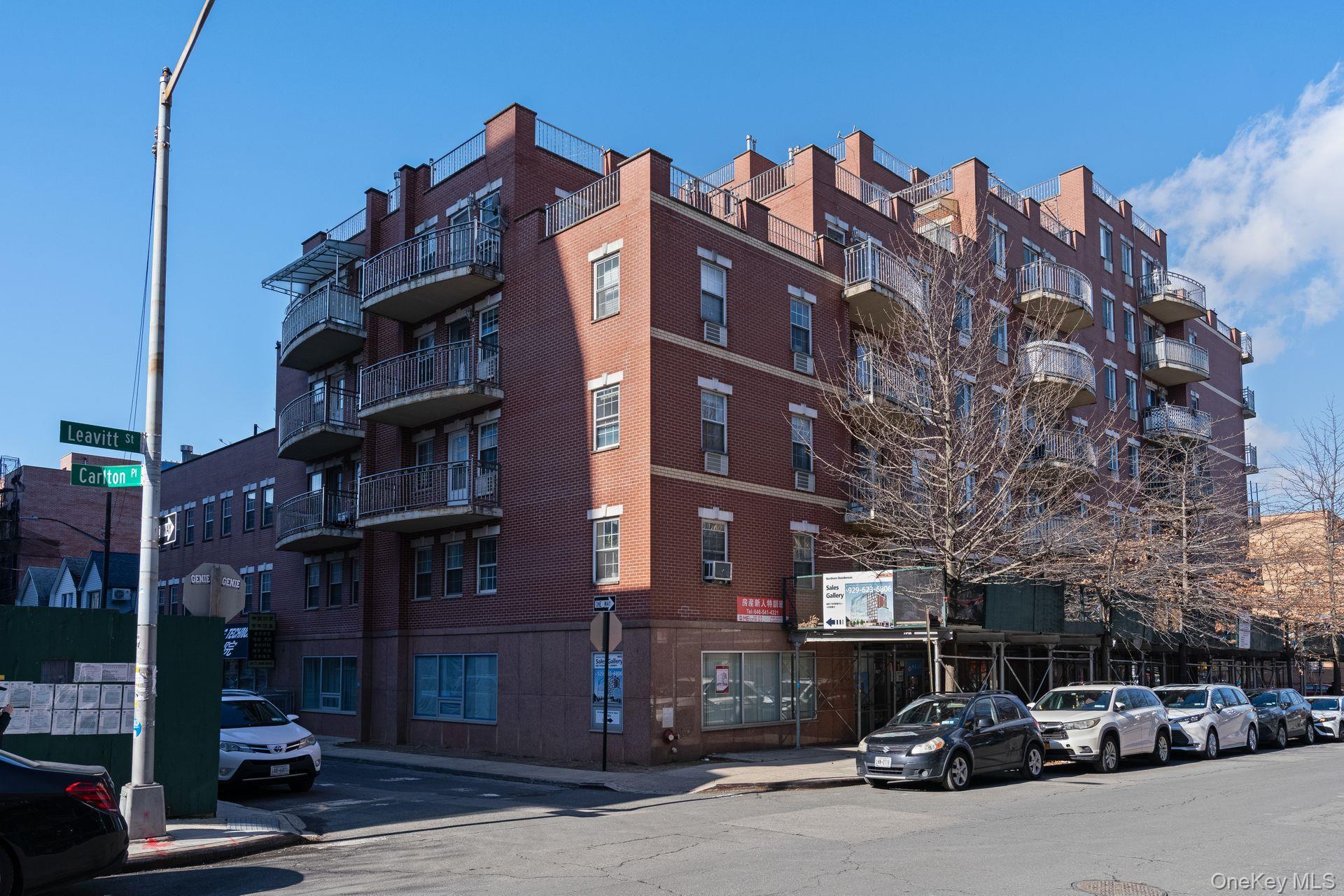 3506 Leavitt Street