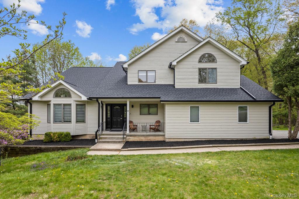 10 Christine Drive