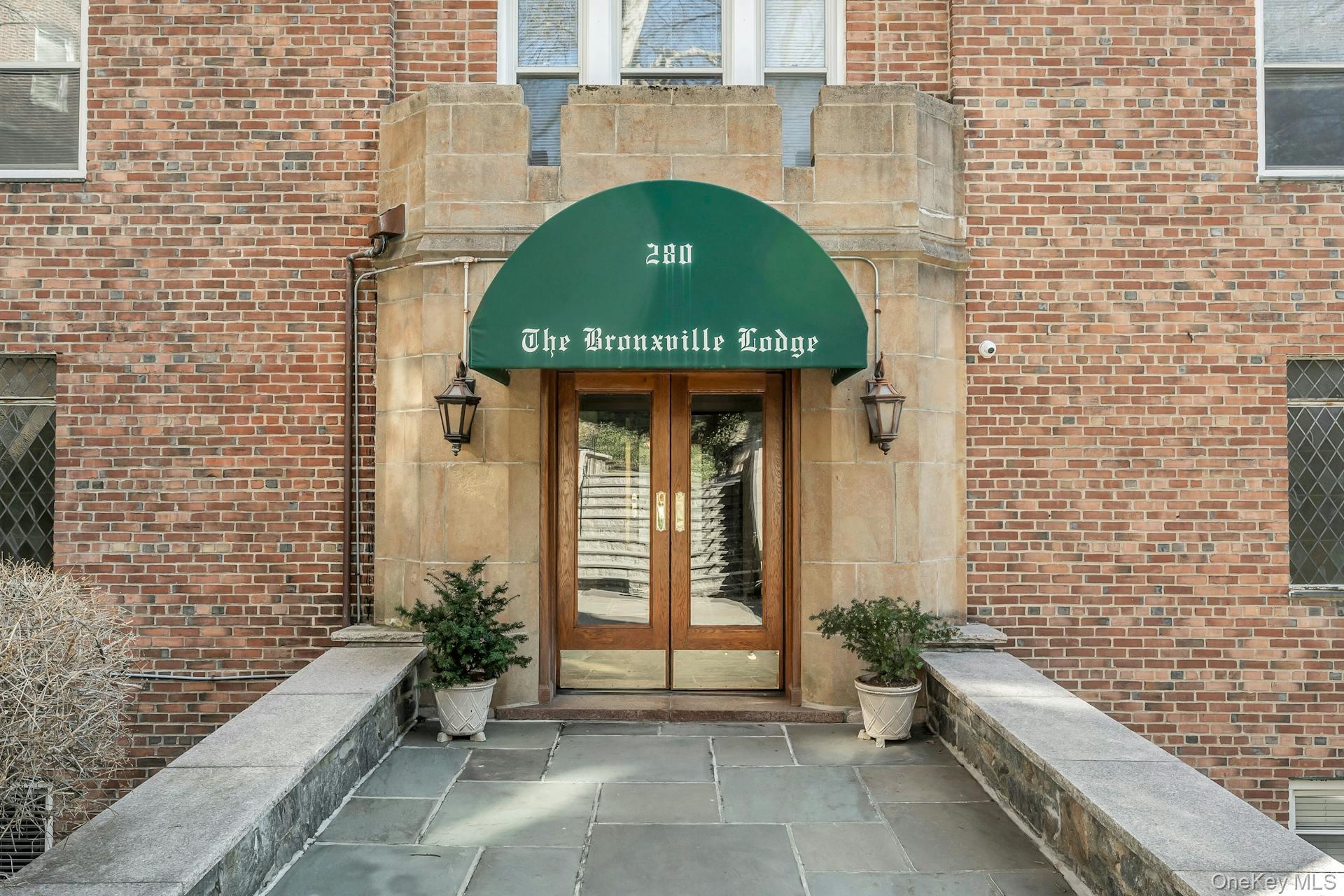 280 Bronxville Road