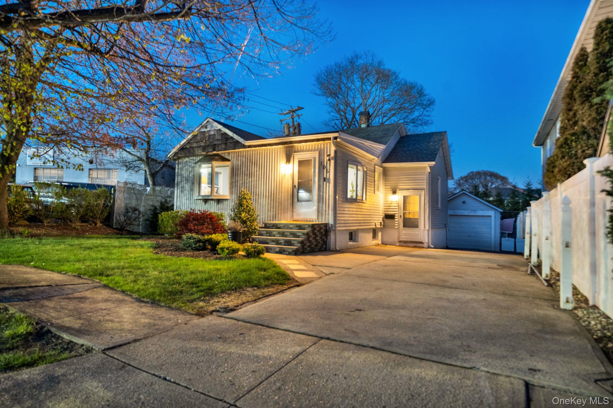 105 Thomas Place