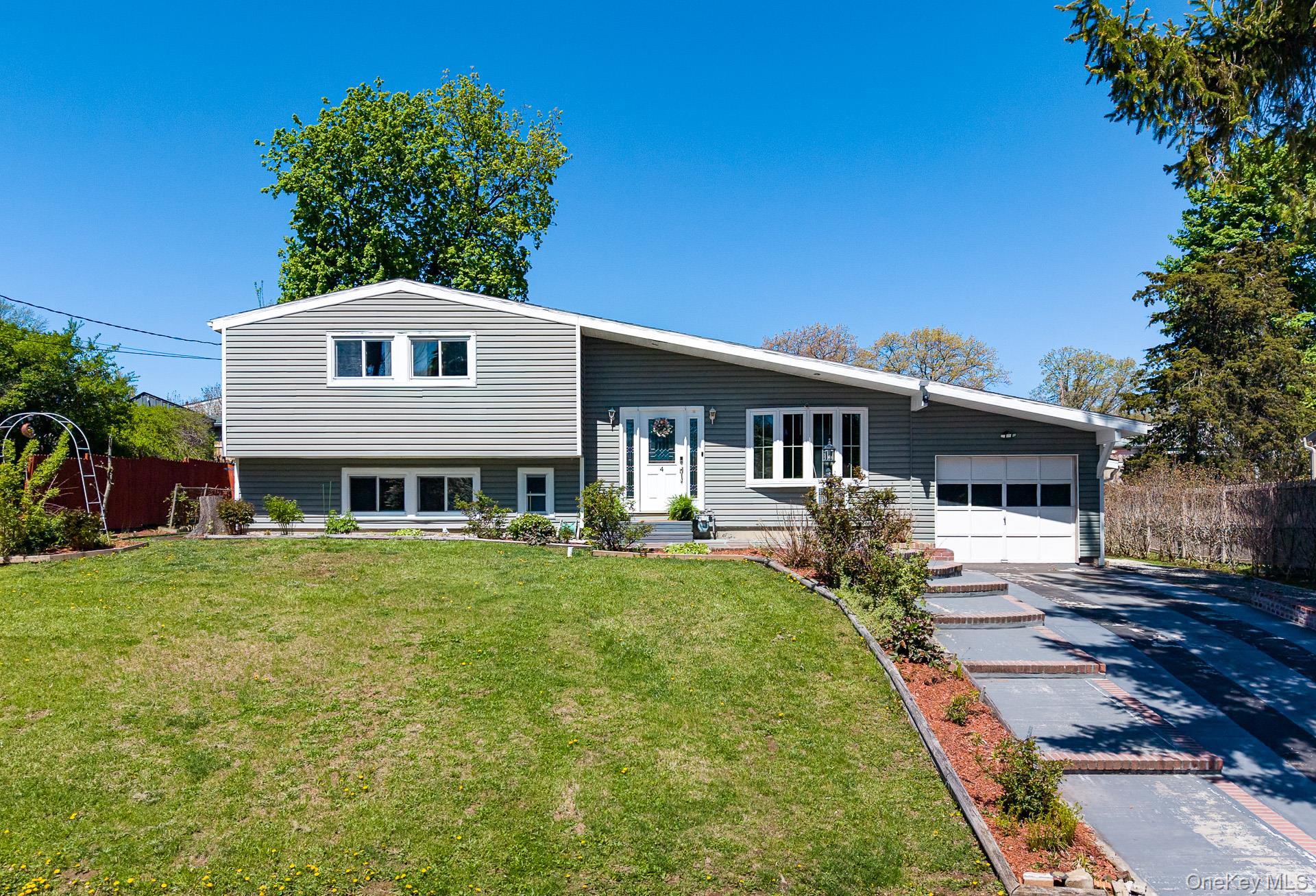 4 Christie Road