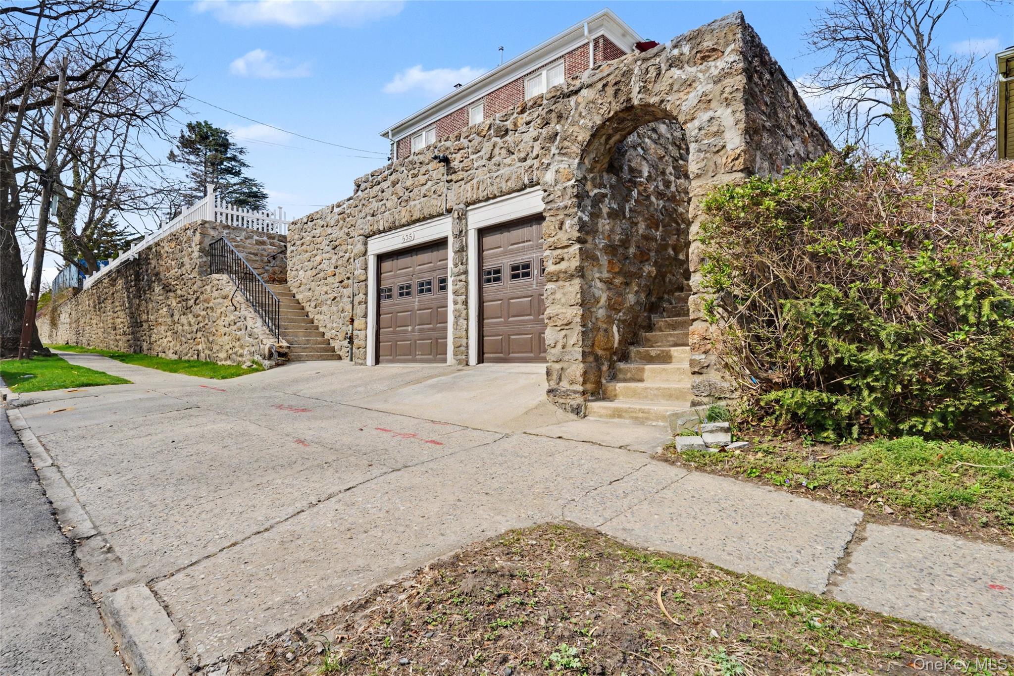 635 Lincoln Avenue