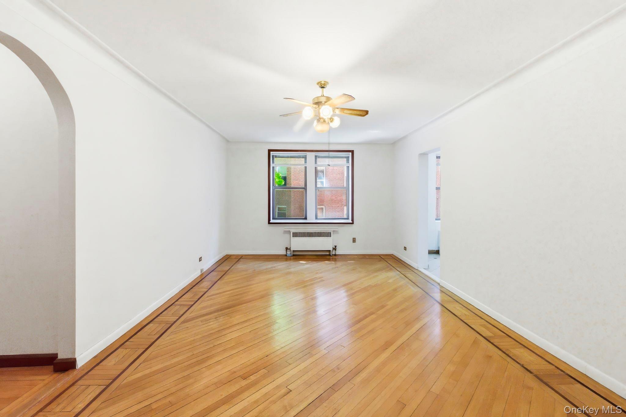 1 Broad Parkway