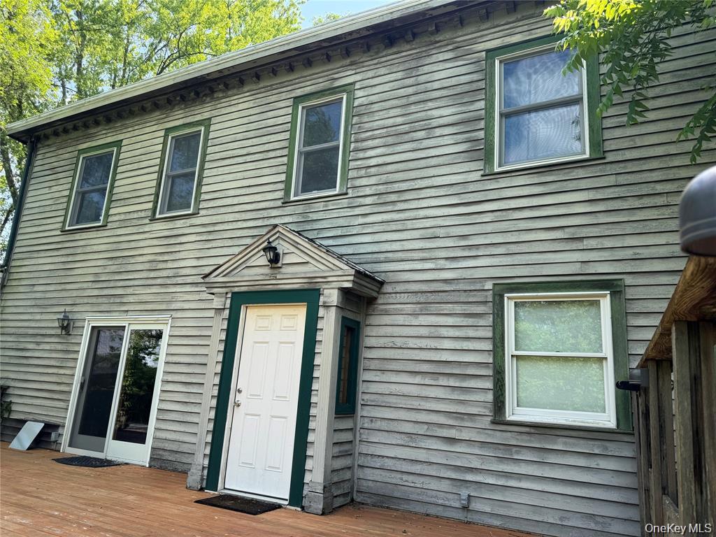 1538 Albany Post Road