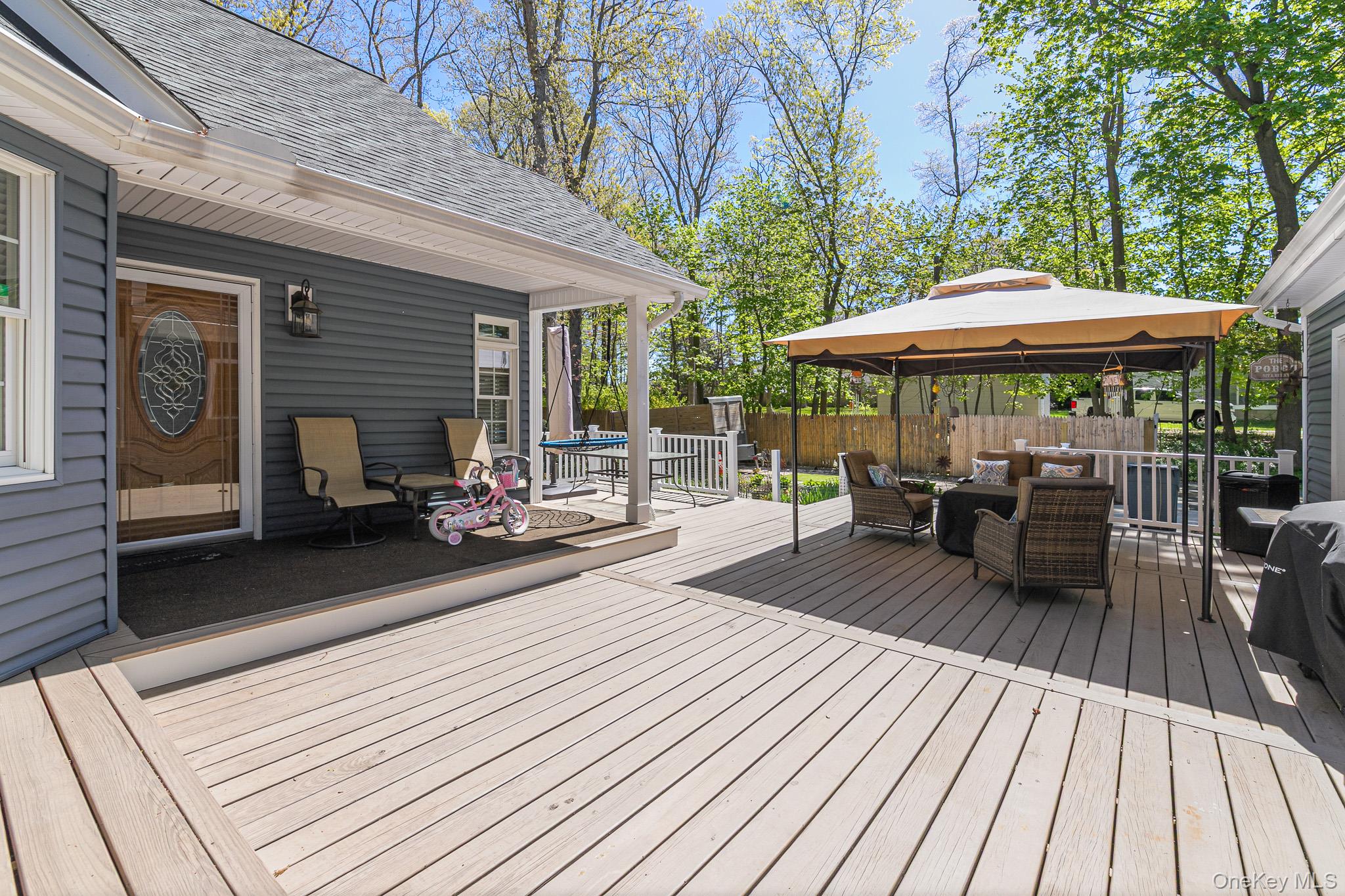 Deck
