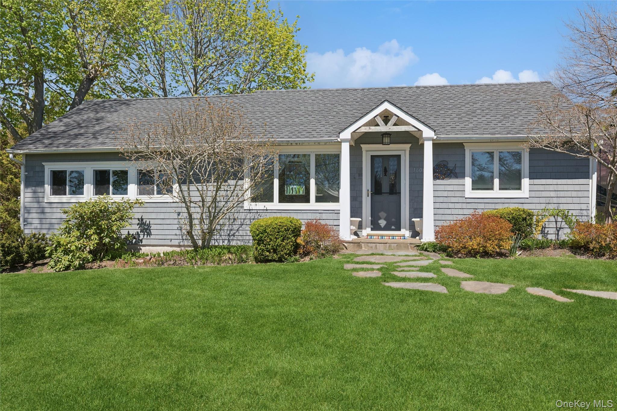 1600 Captain Kidd Drive