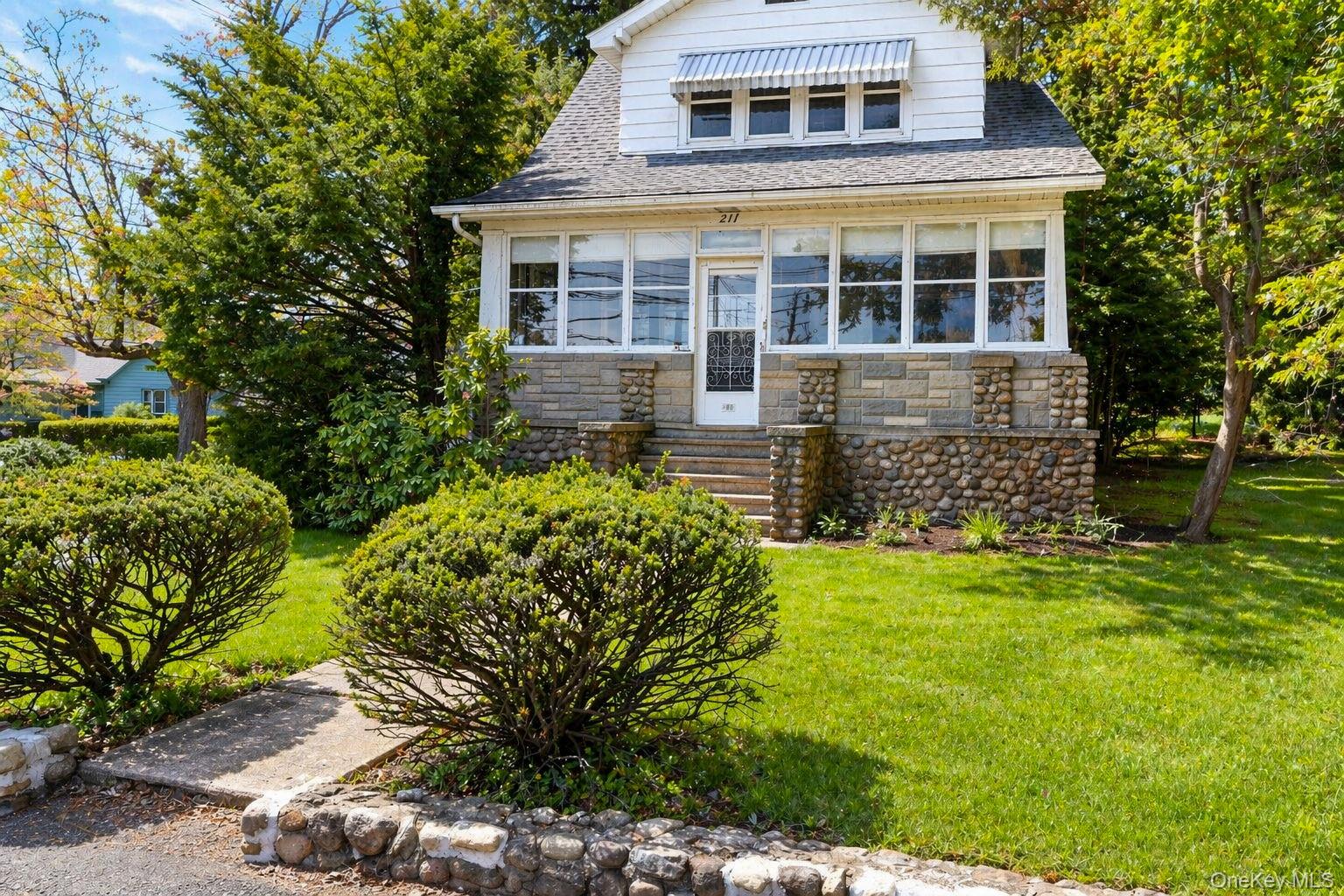 211 Old Middletown Road