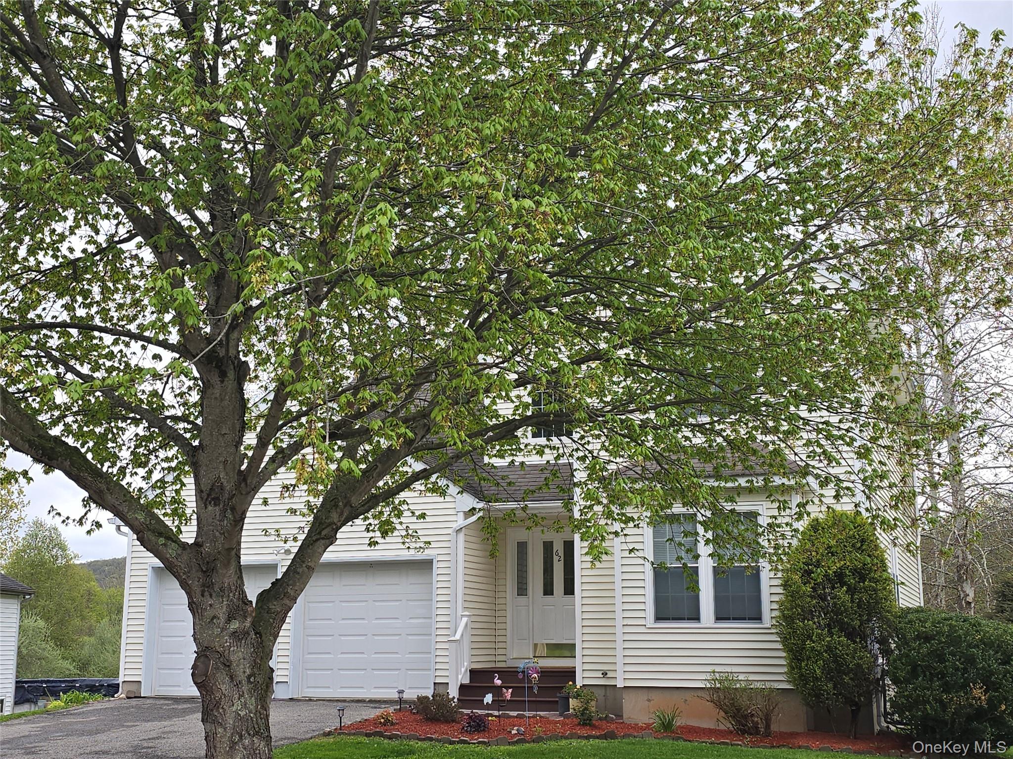 62 Meadowbrook Court