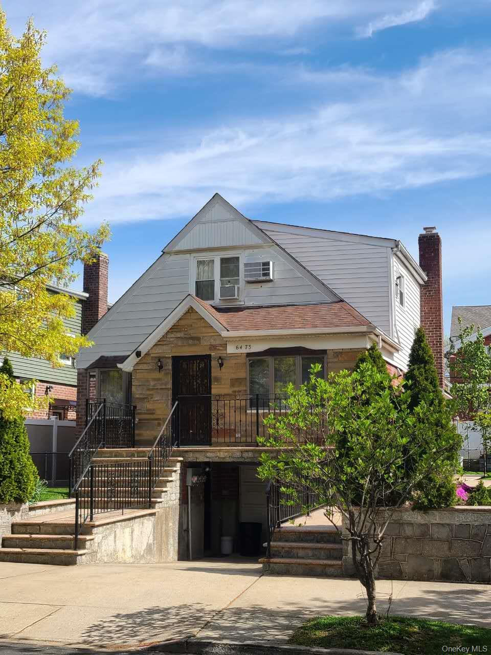 6473 Ellwell Crescent