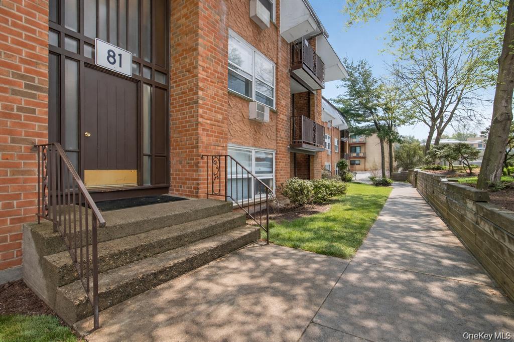 81 Kearsing Parkway