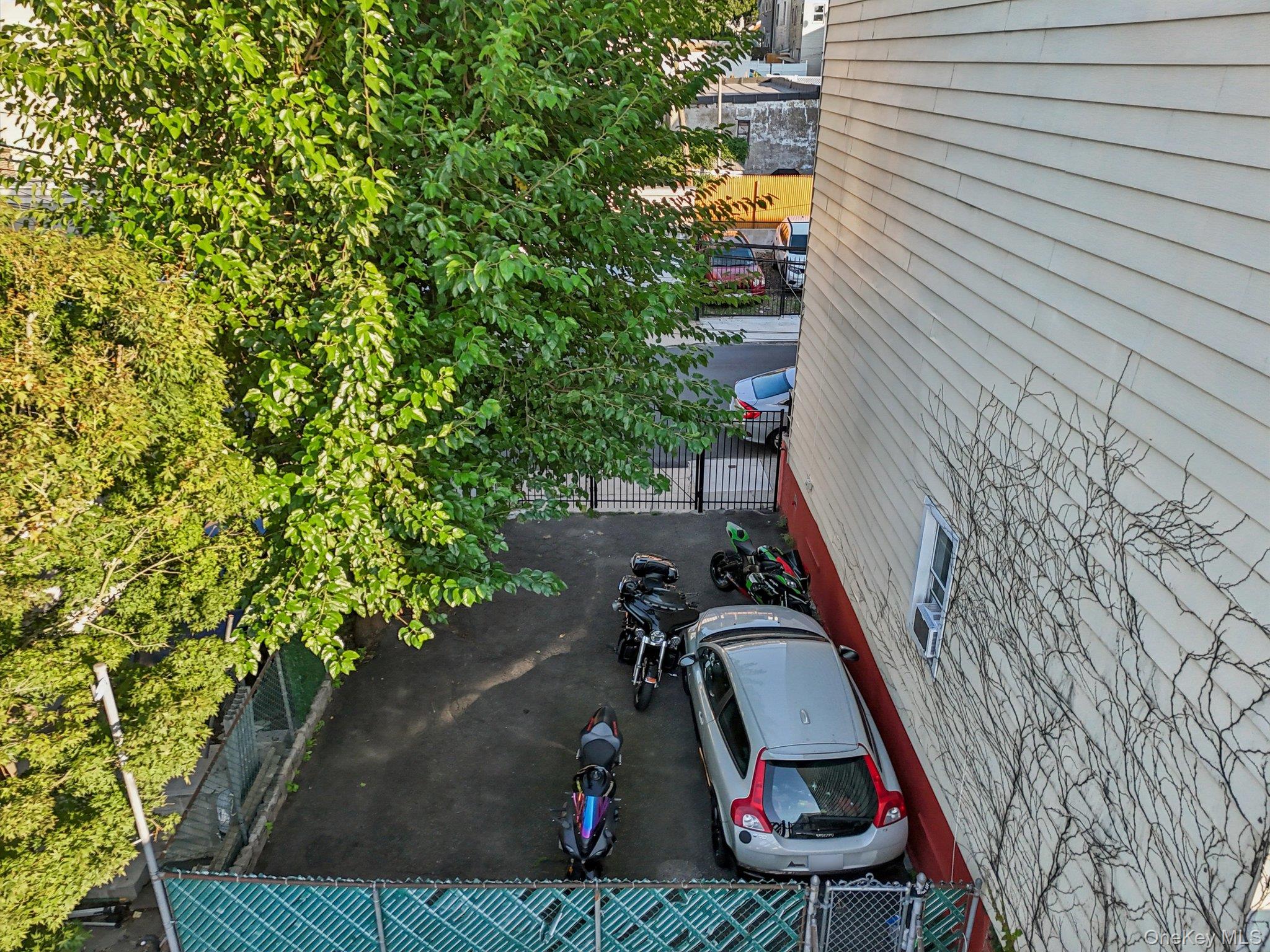Photo 23