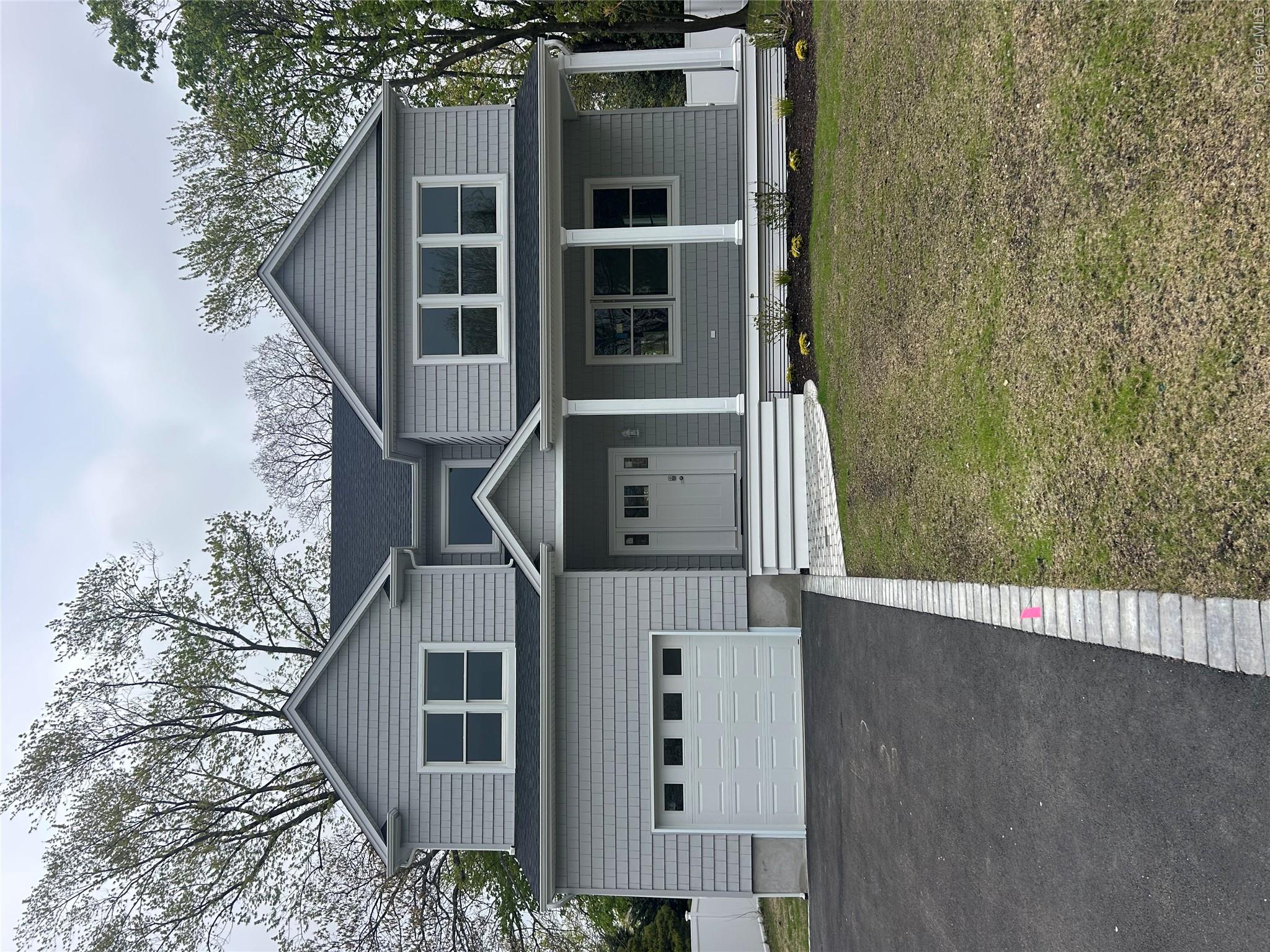 969 Manor Lane