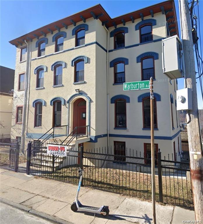 251 Warburton Avenue