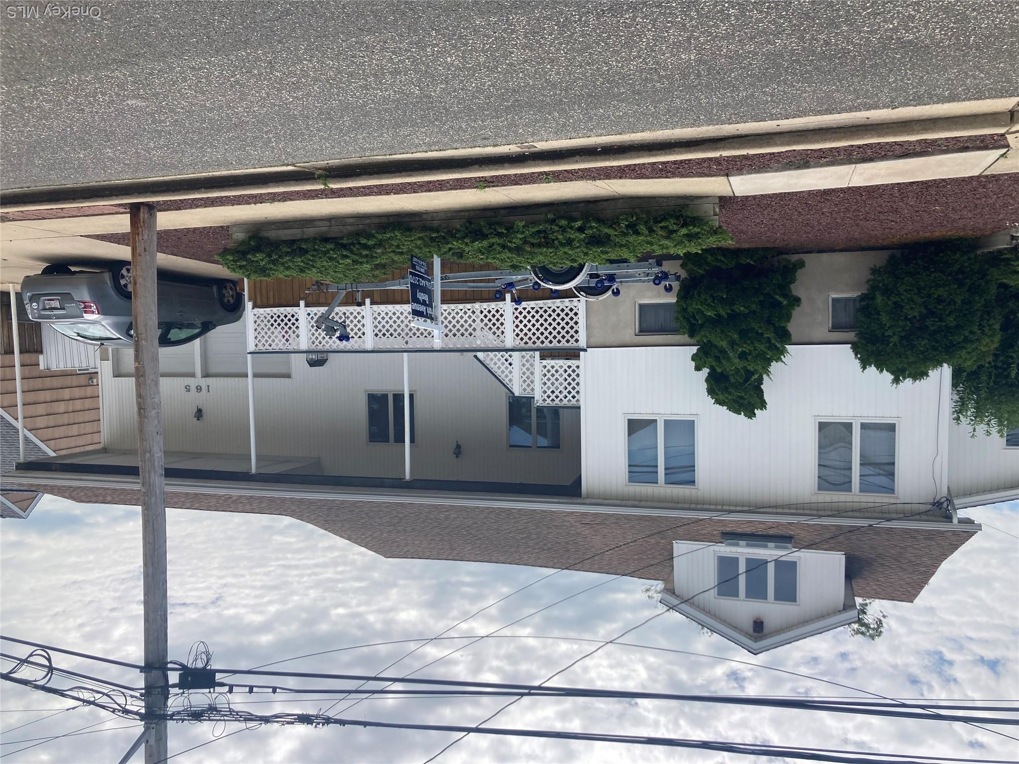 165 Gordon Place