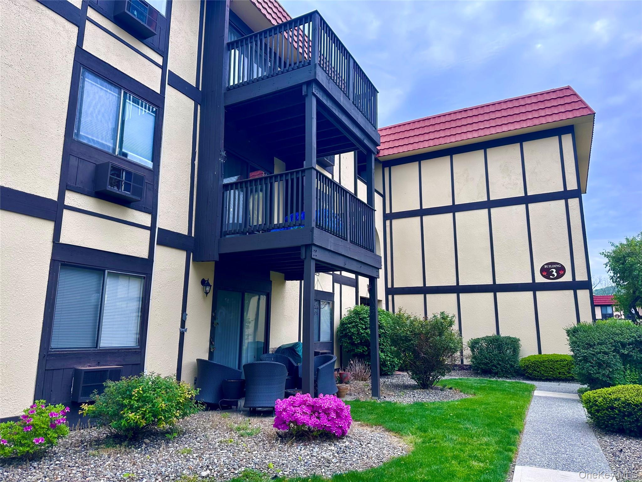 3 LOUDON Drive