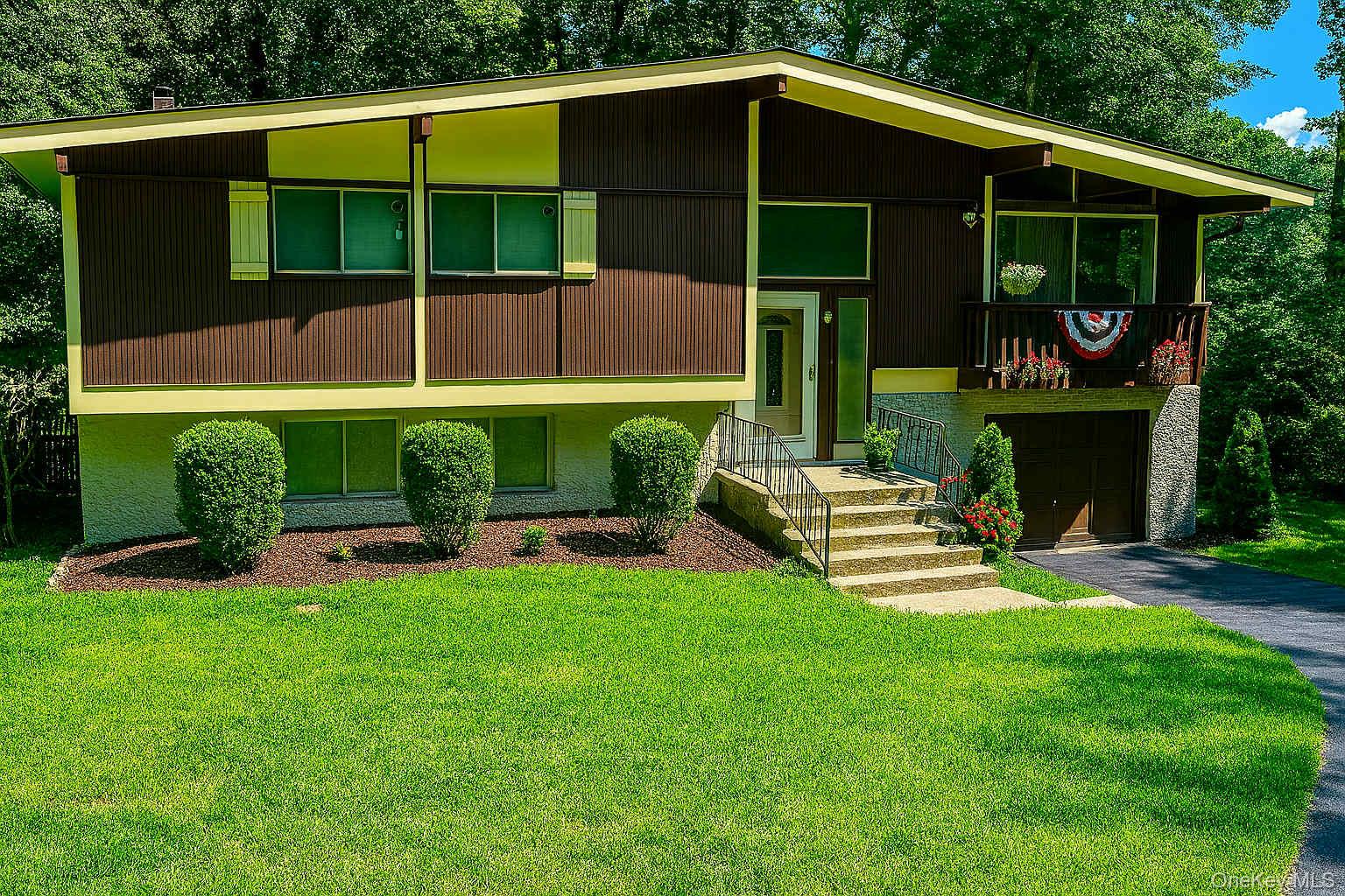 249 Mill River Road