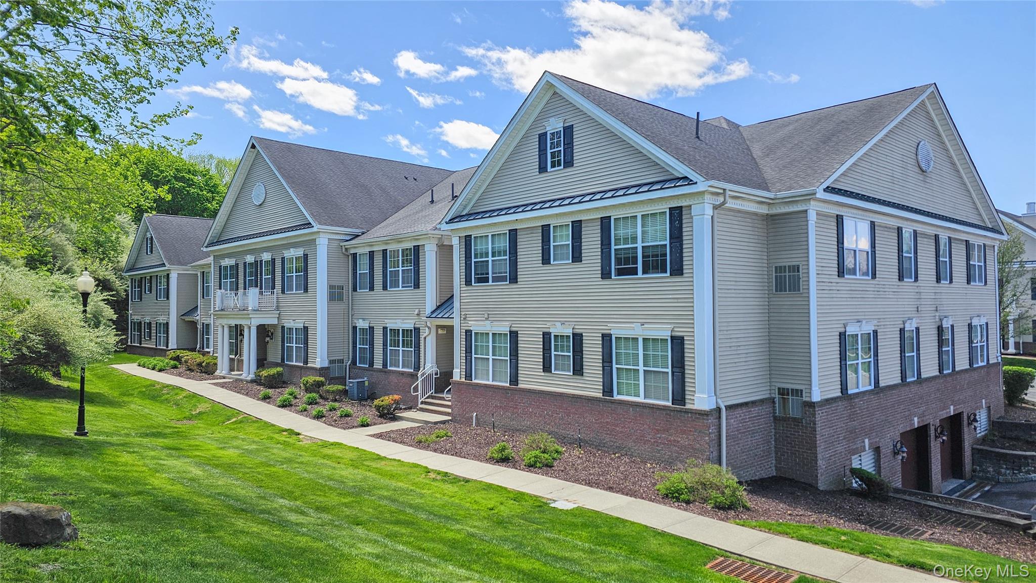 306 Canter Court