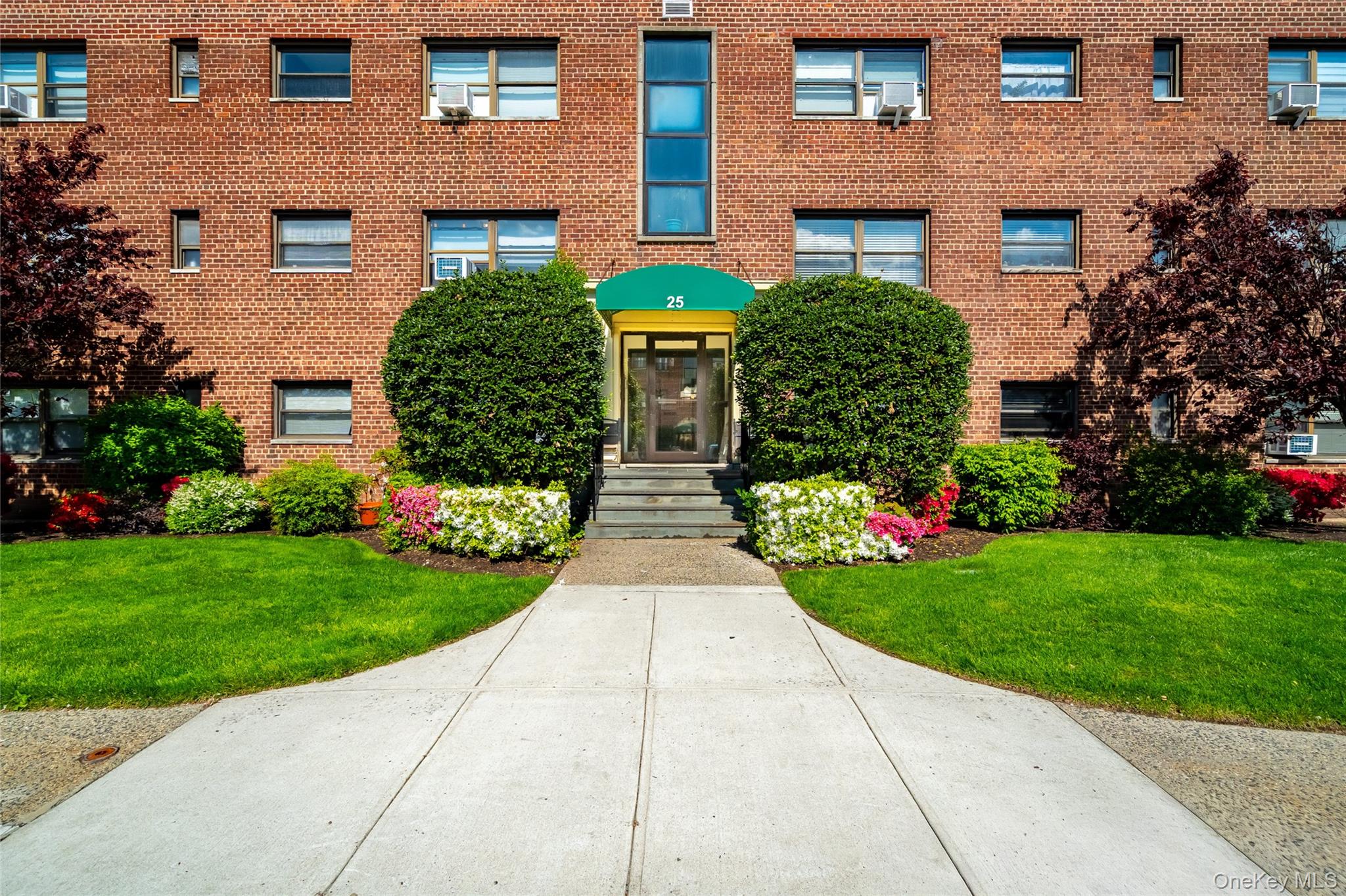 25 Shady Glen Court