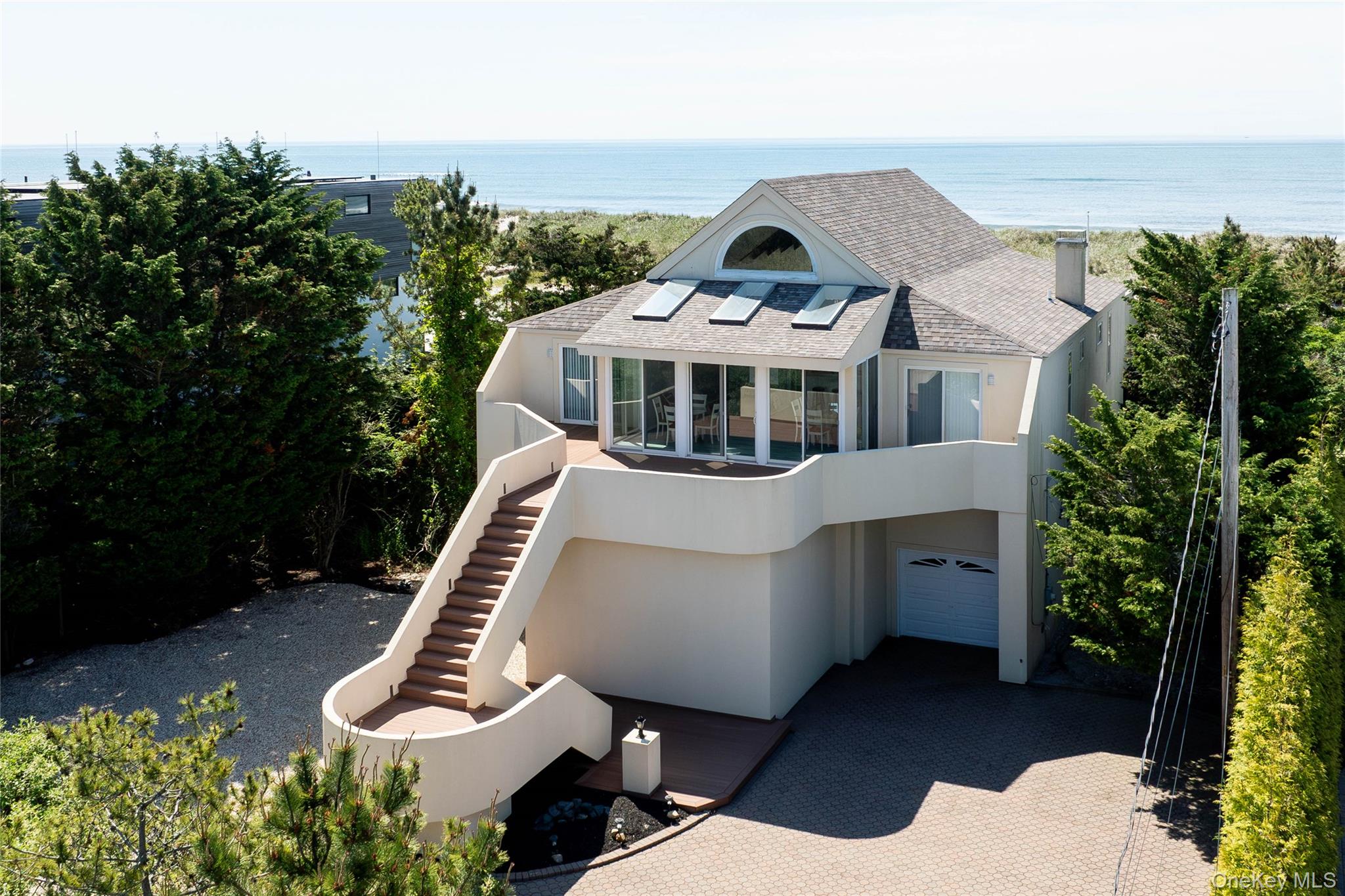 373 Dune Road