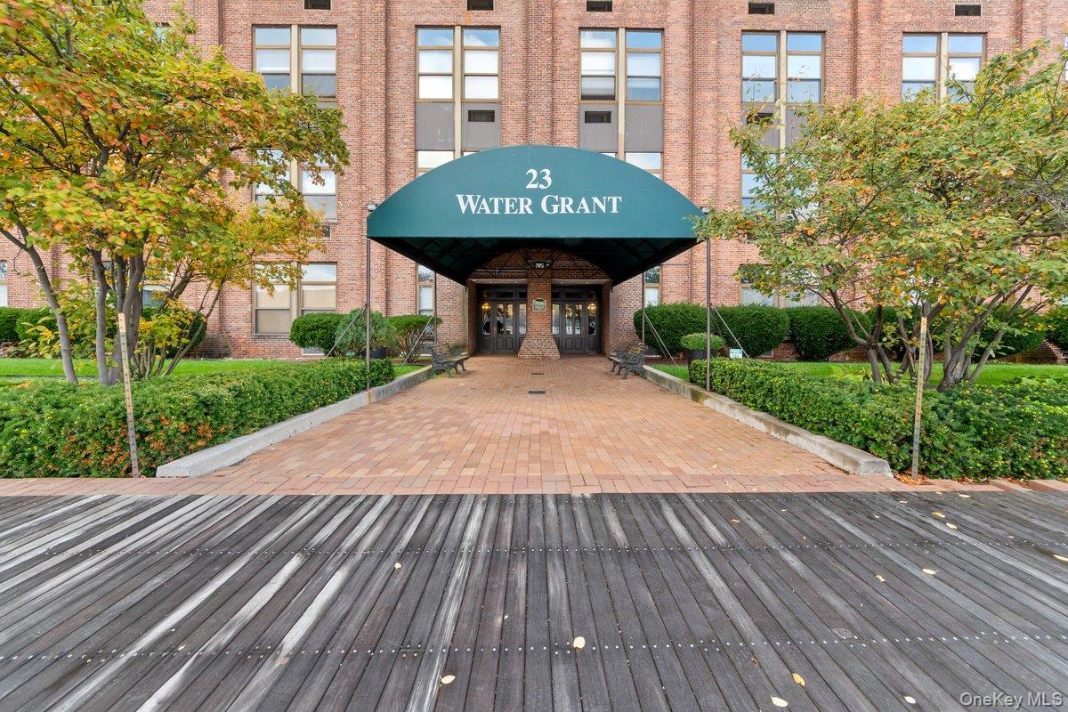 23 Water Grant Street