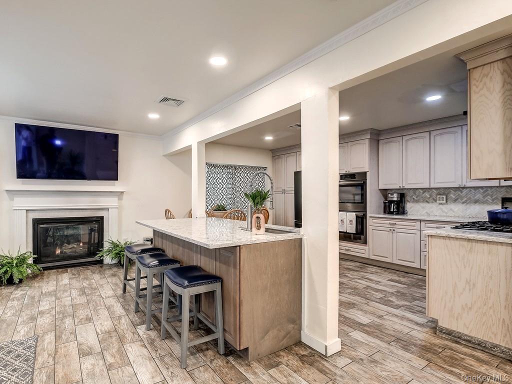 25 Village Cove