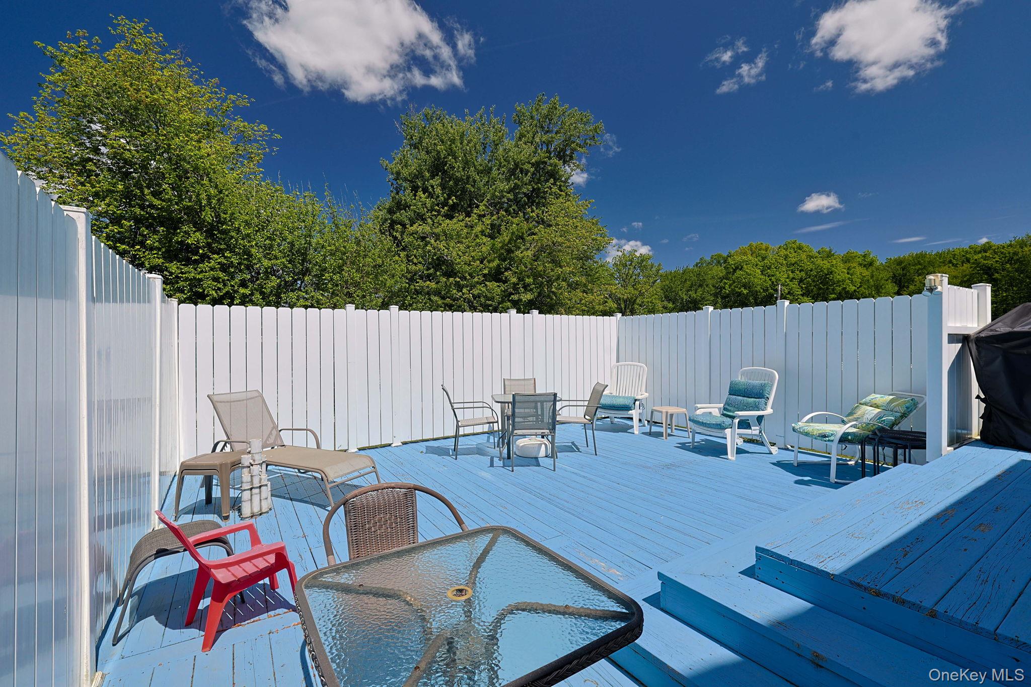 Deck