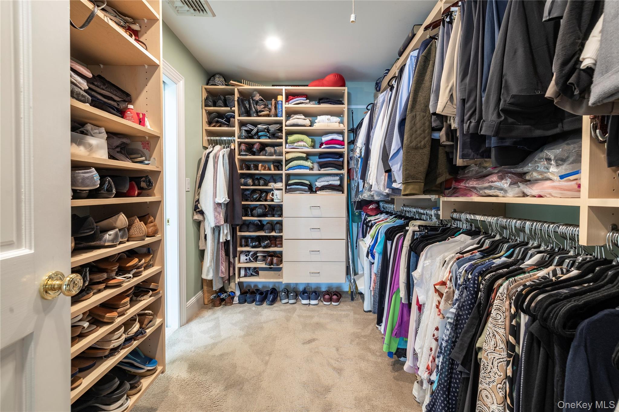 Walk-In Closets