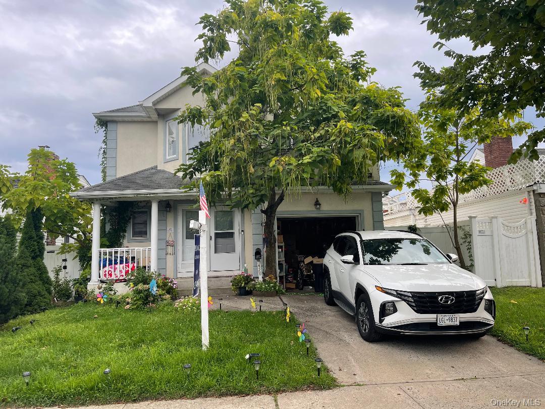 458 Pine Street