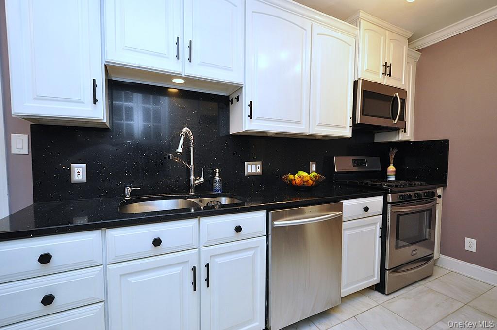 280 Bronxville Road