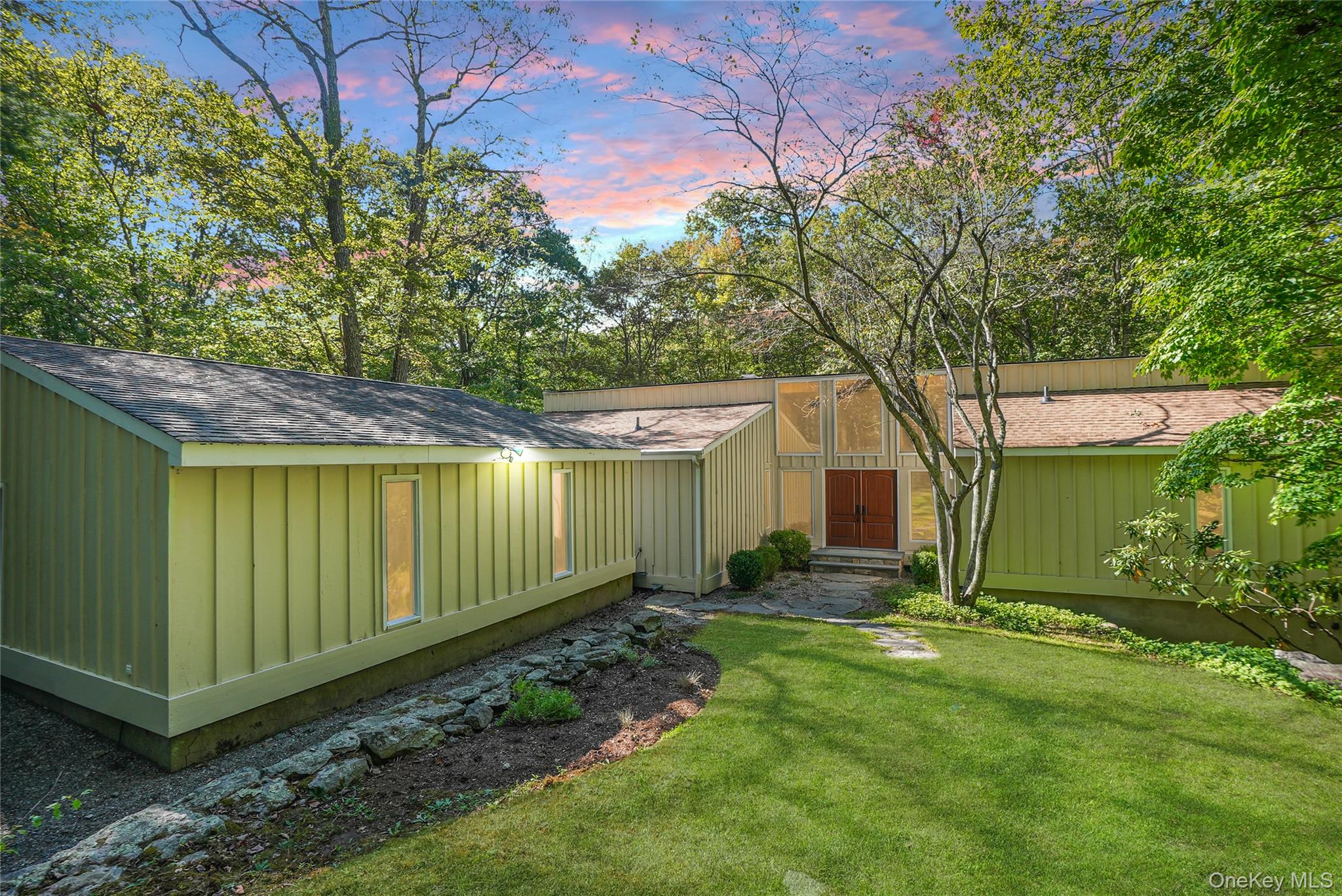 22 Peters Lane