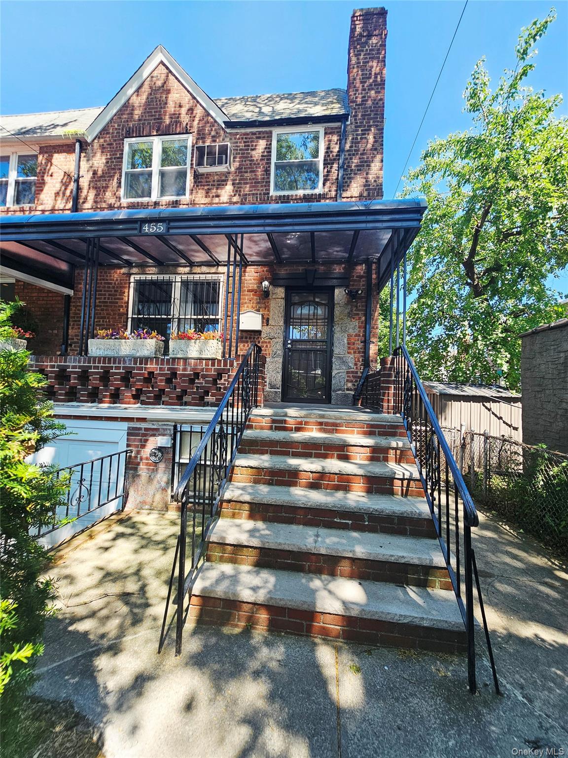 455 43rd Street