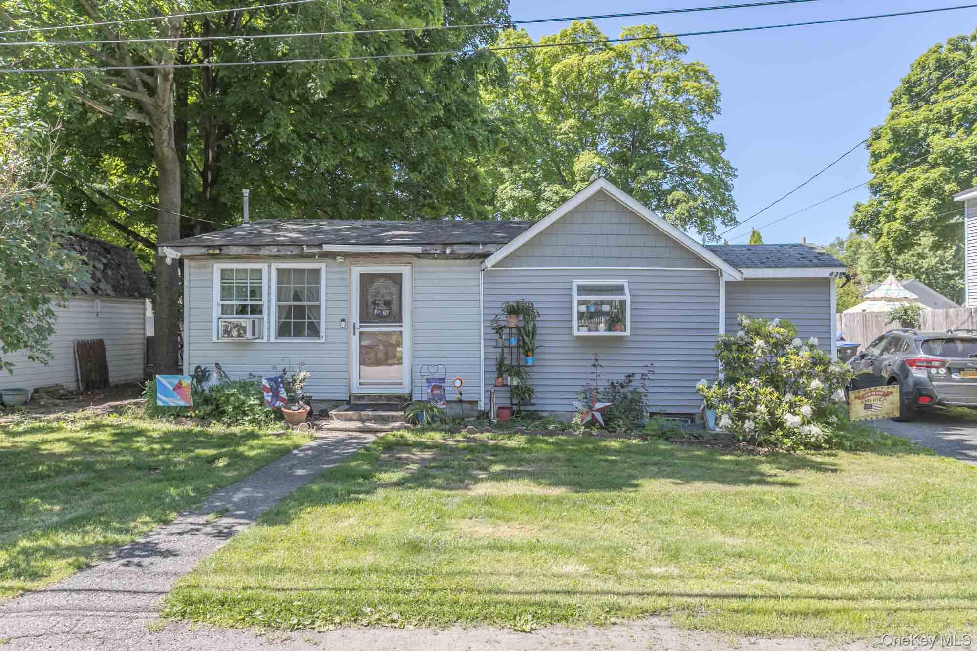 43 Oak Street