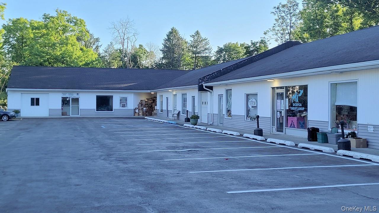 600 Violet Avenue