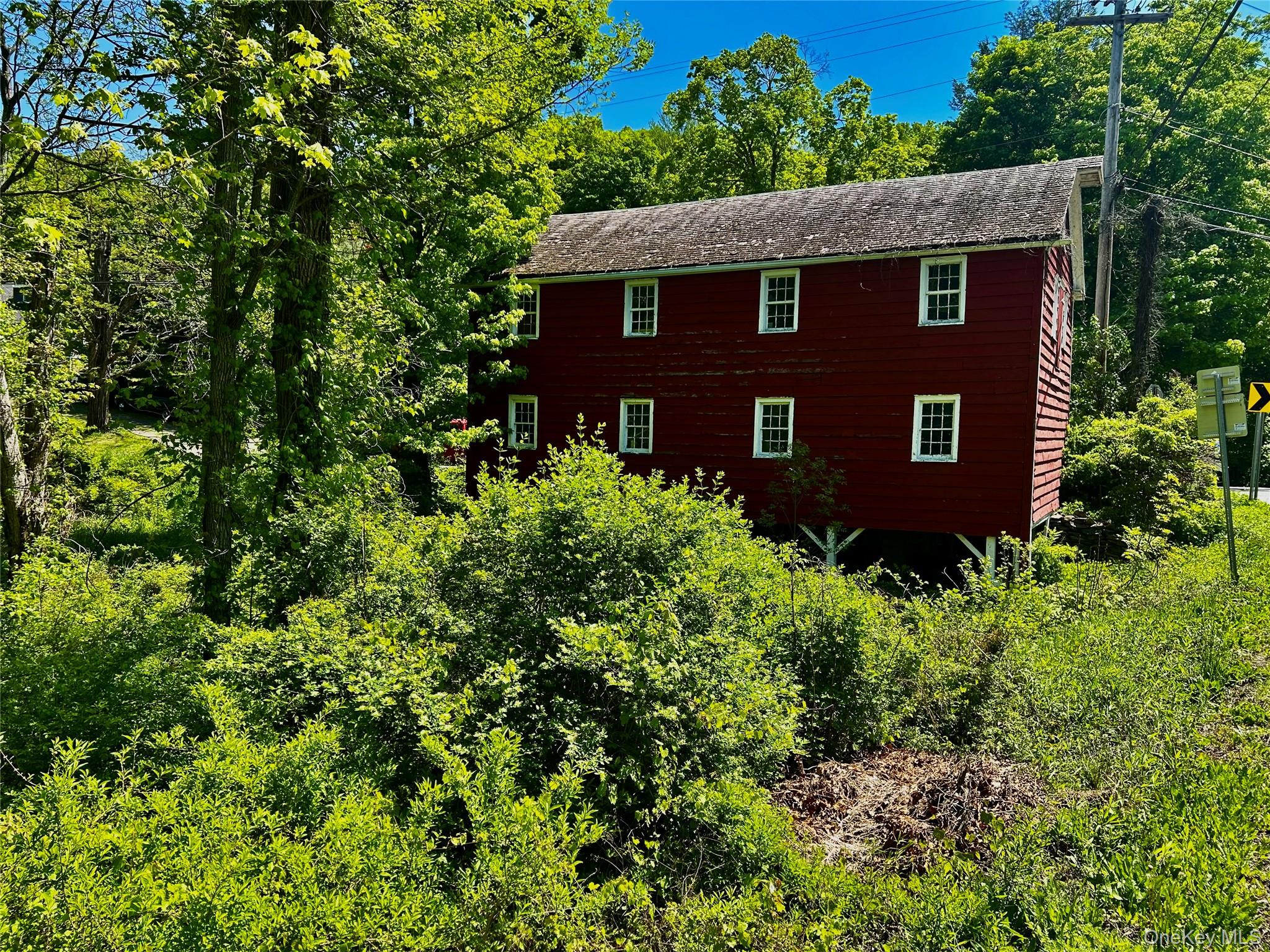 73 North Creek Road