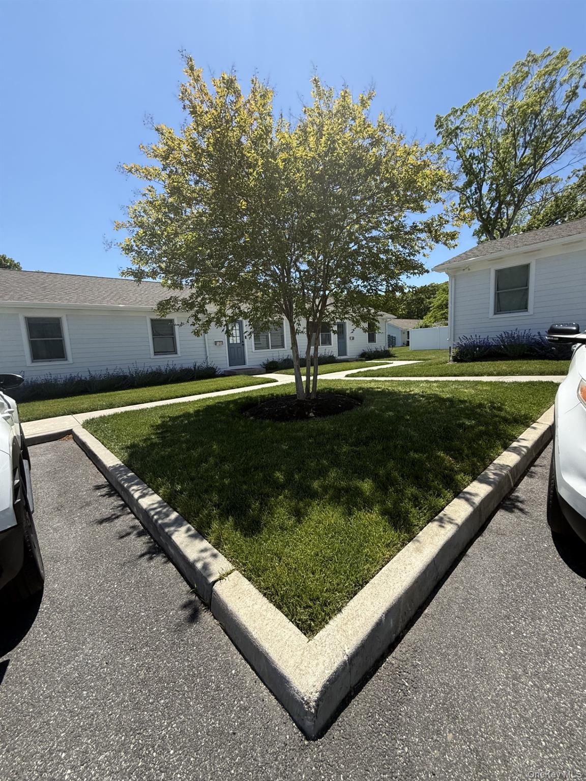 325 Montauk Highway