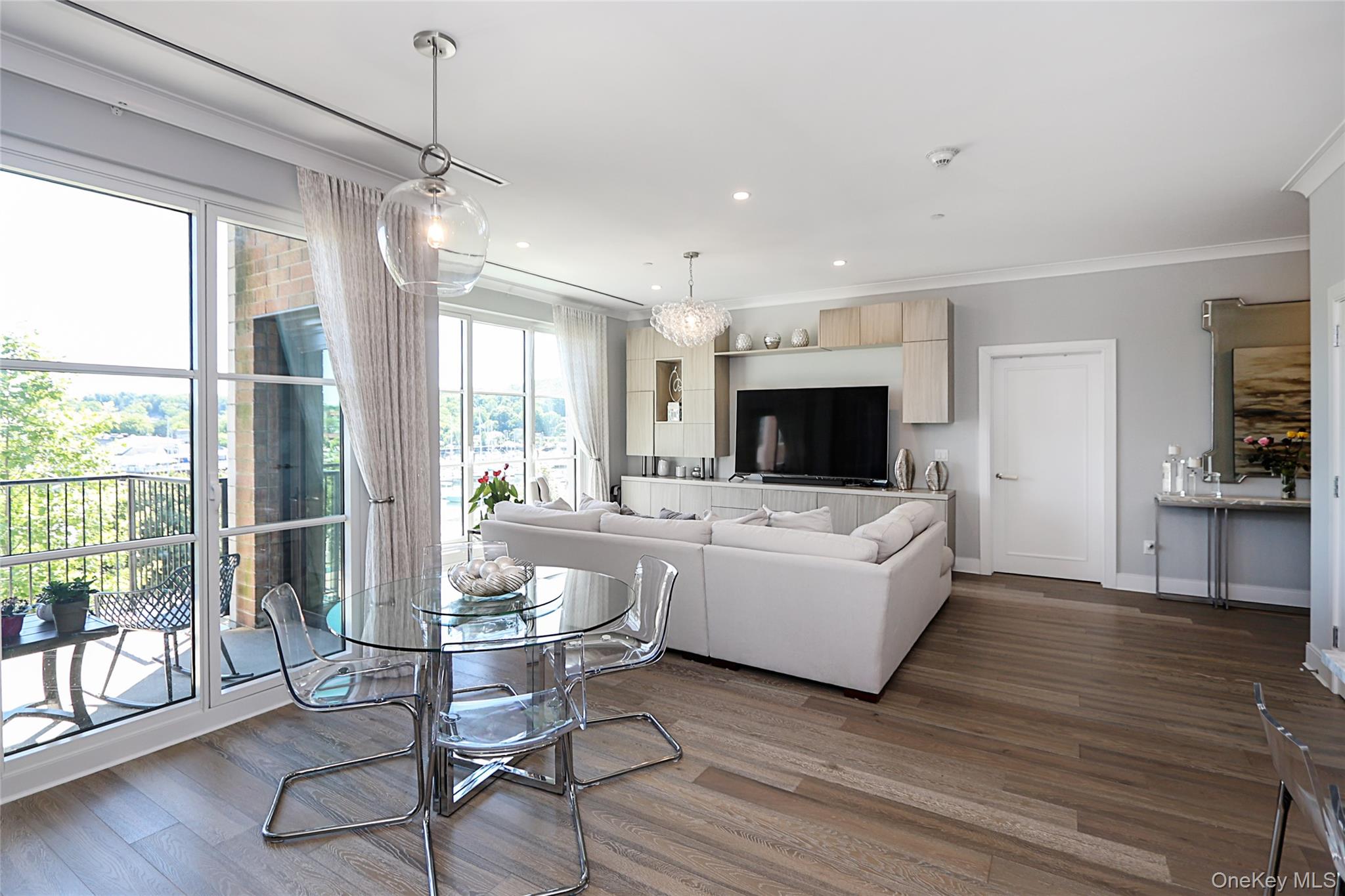 100 Garvies Point Road