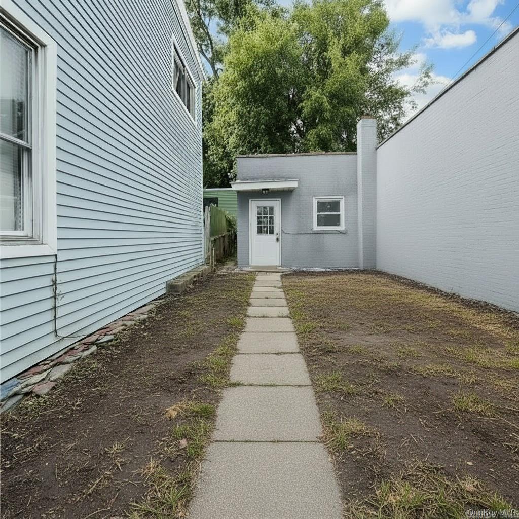 42 Quassaick Avenue