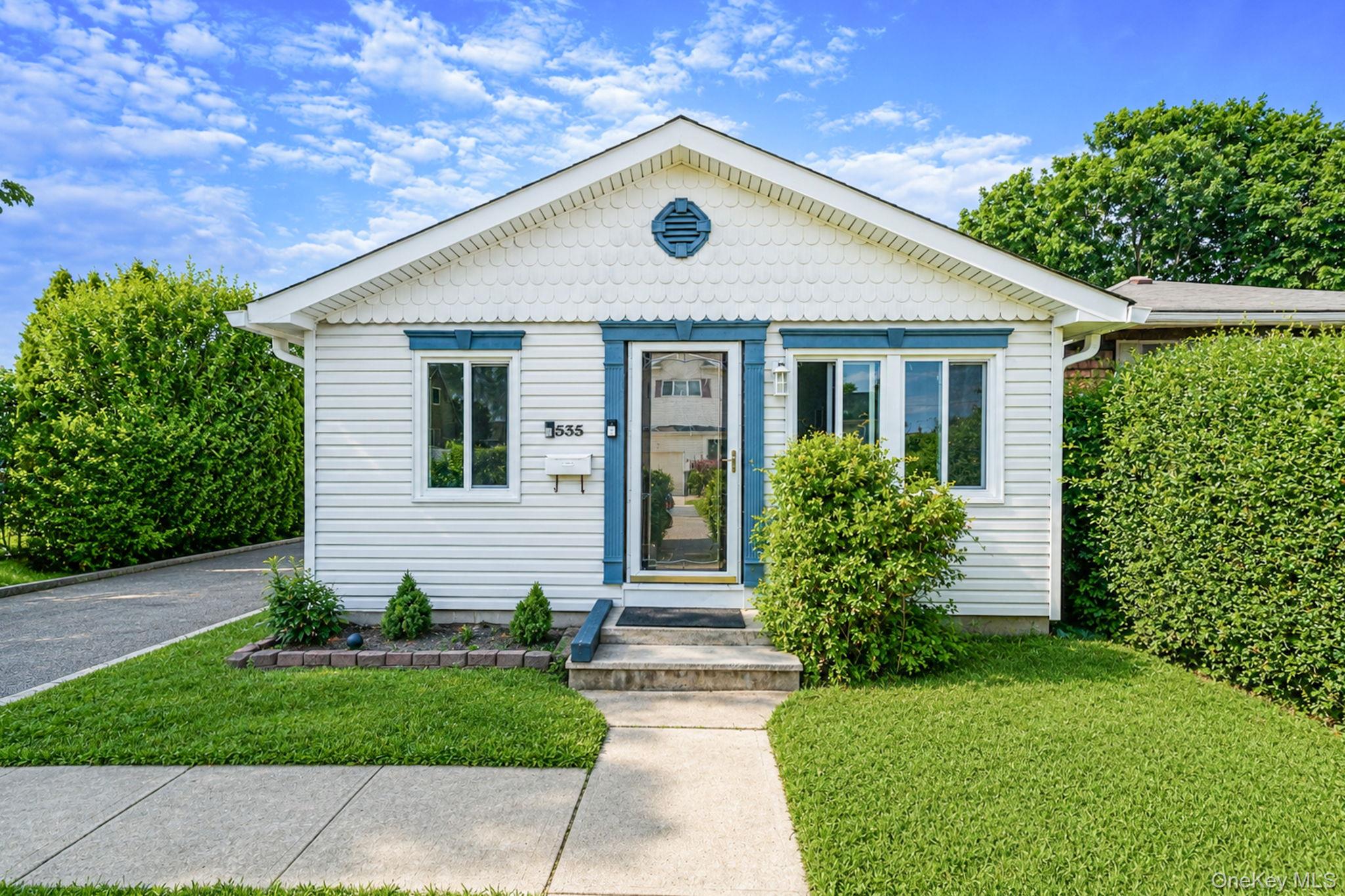 535 Outlook Avenue