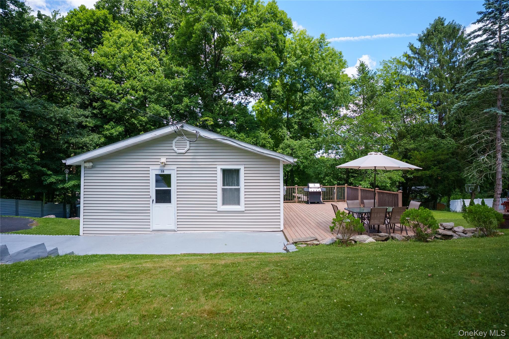 18 Worthington Drive