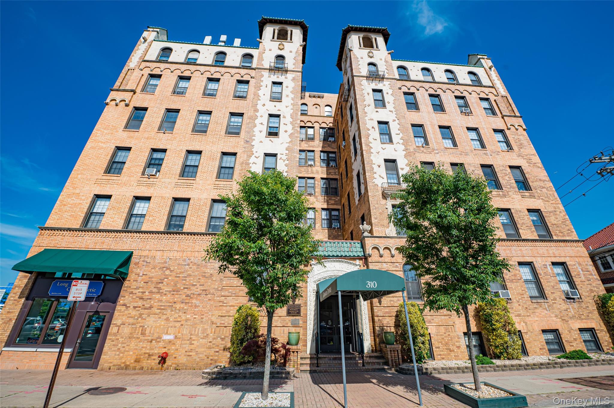 310 Riverside Boulevard