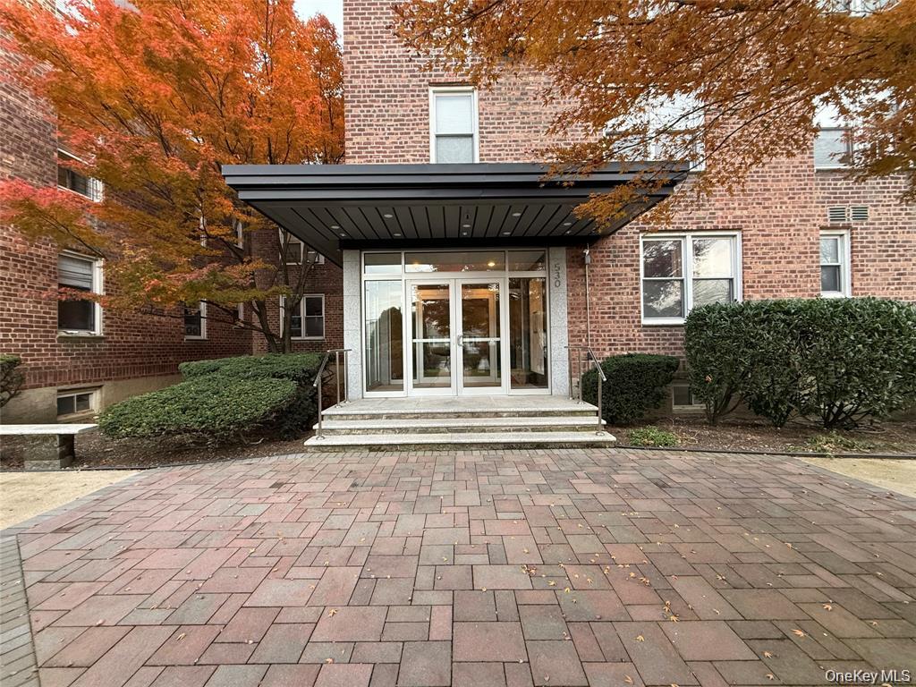 530 Dubois Avenue