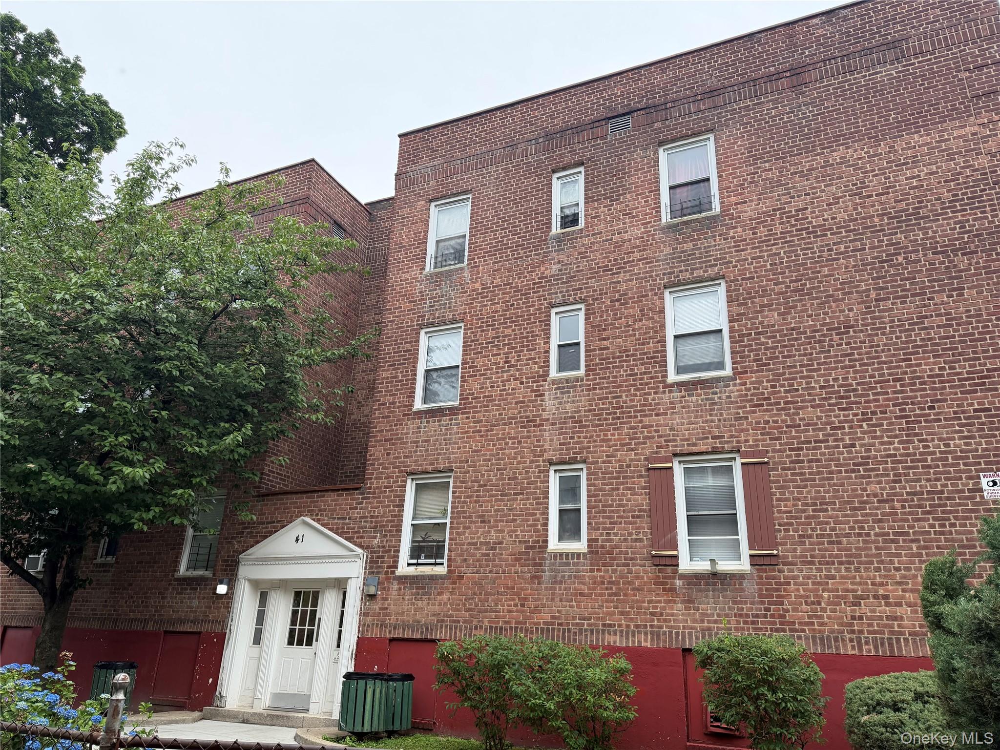 41 Point Street