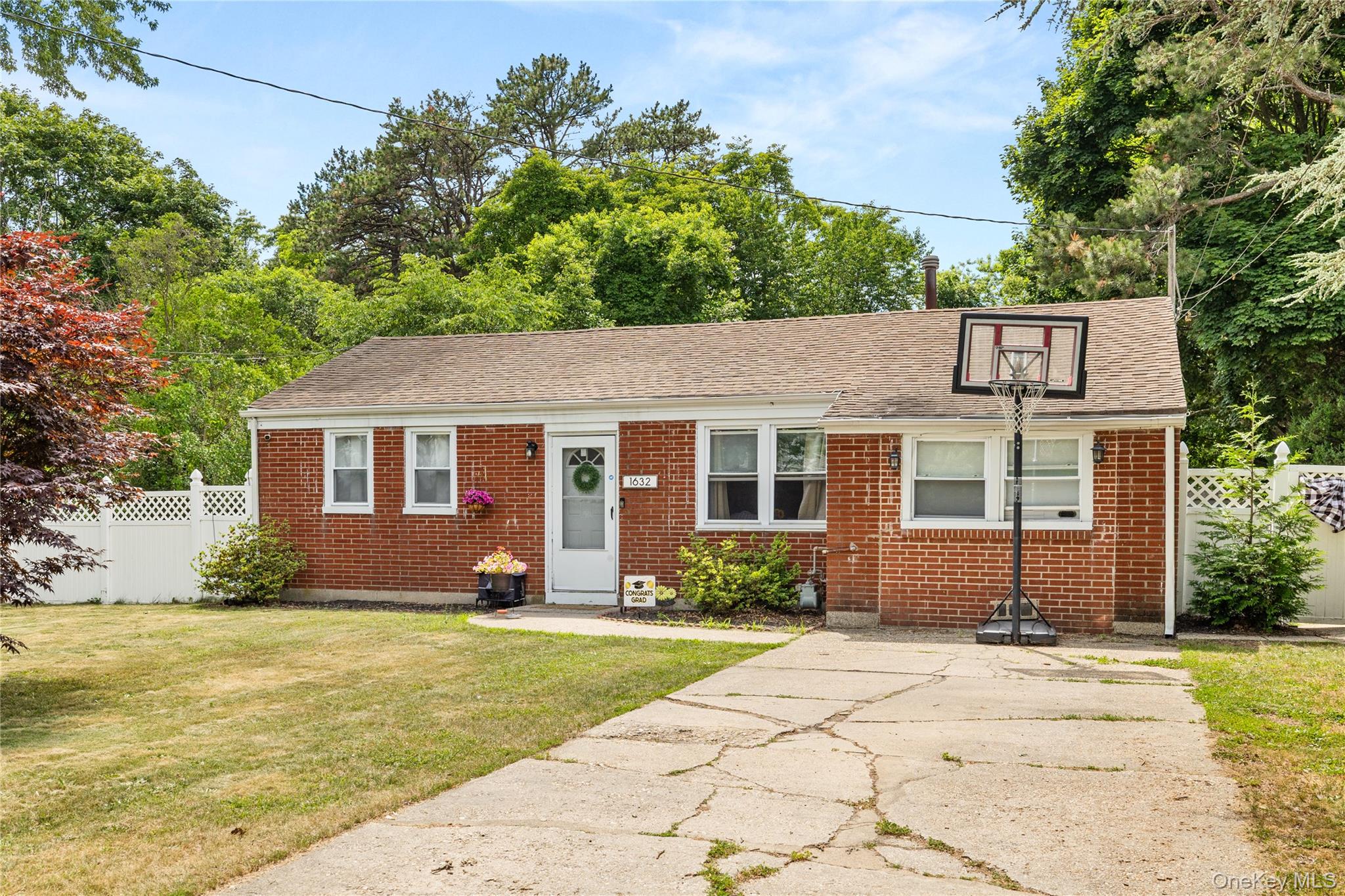1632 Thompson Drive
