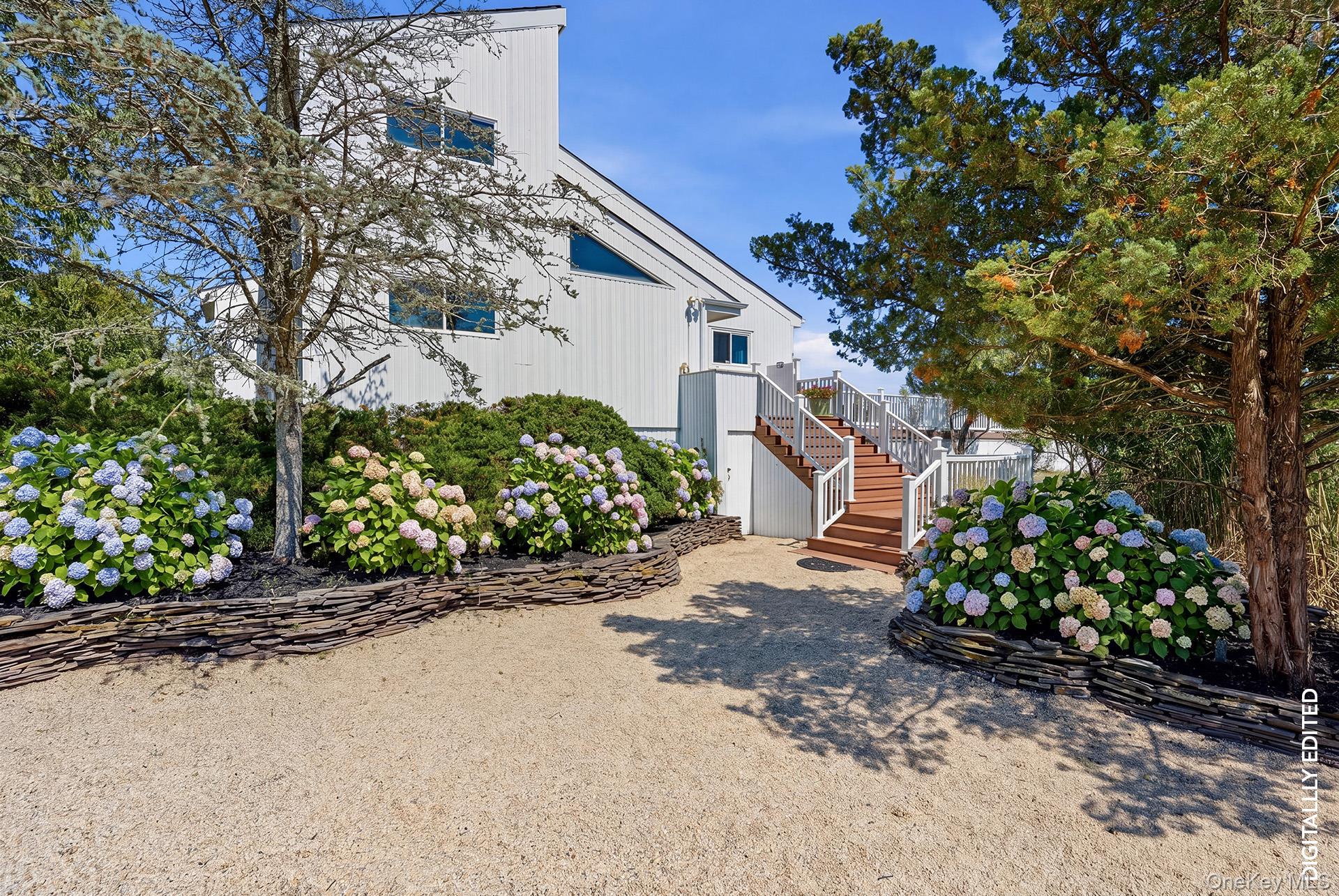 16 Meadow Lane