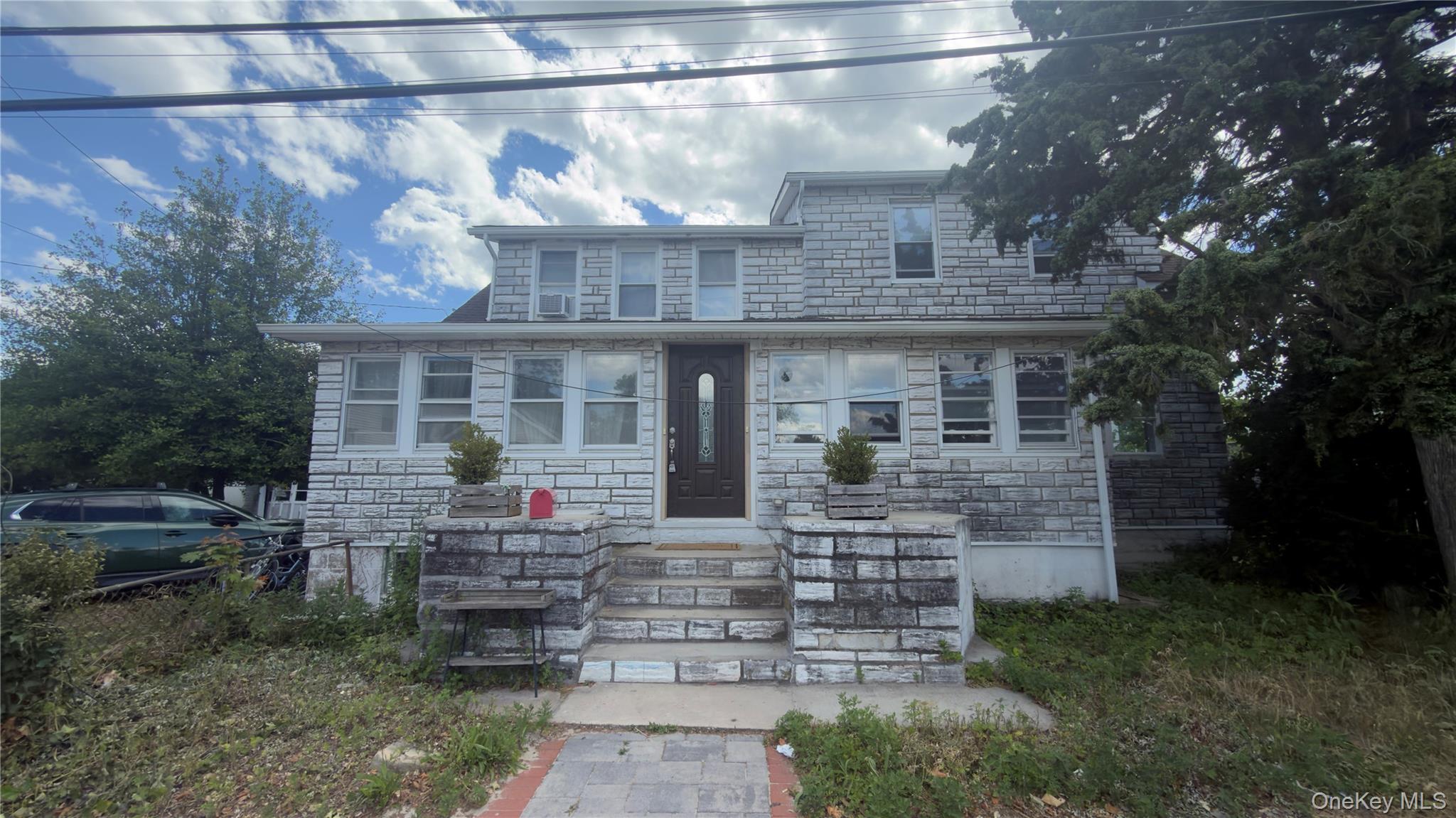 10 Greenwich Avenue