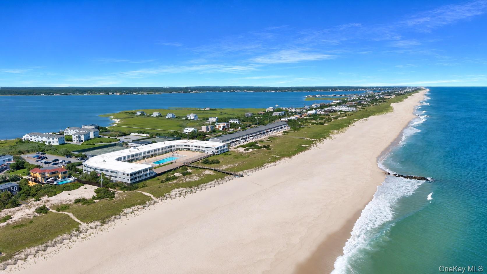 585 Dune Road