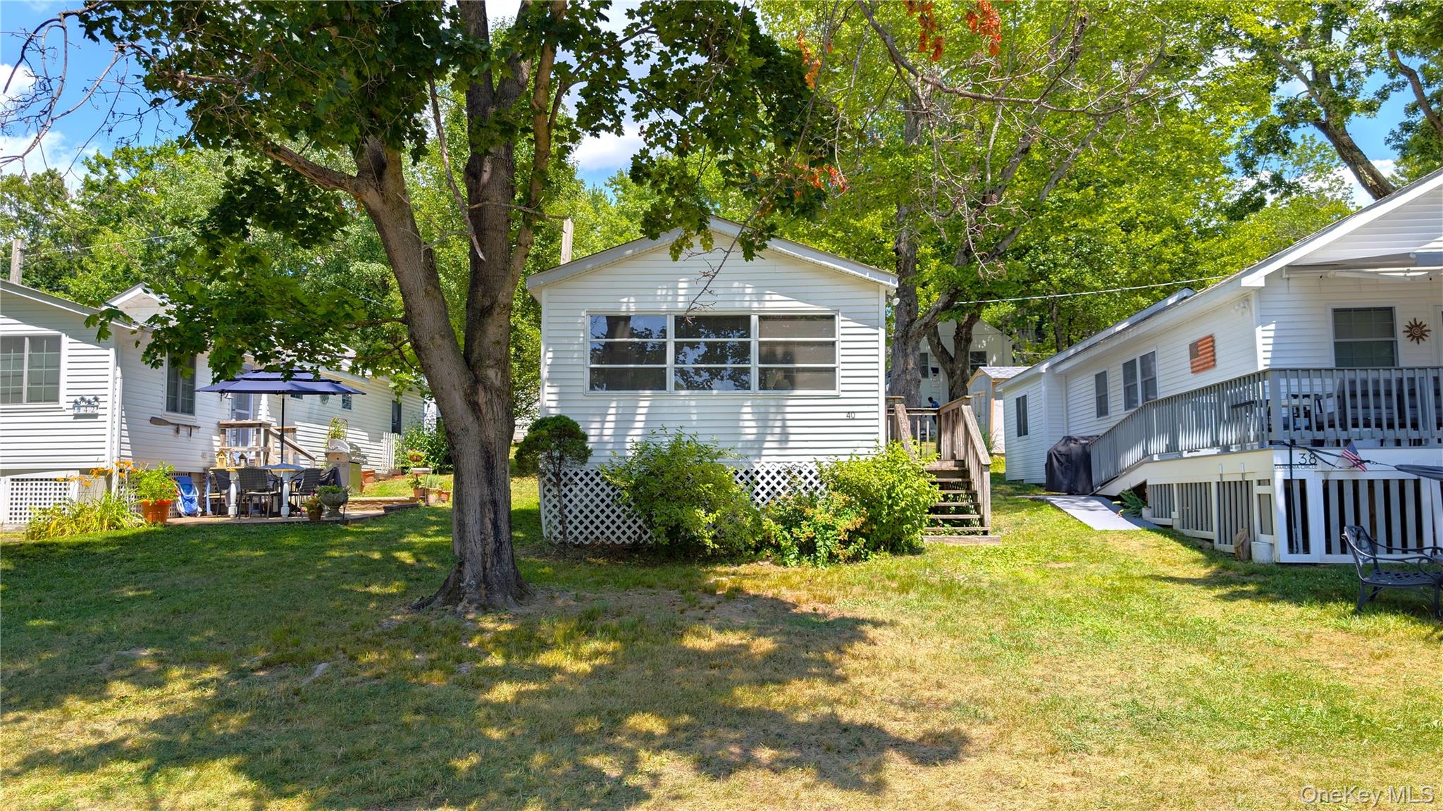 40 GARDENIA Circle